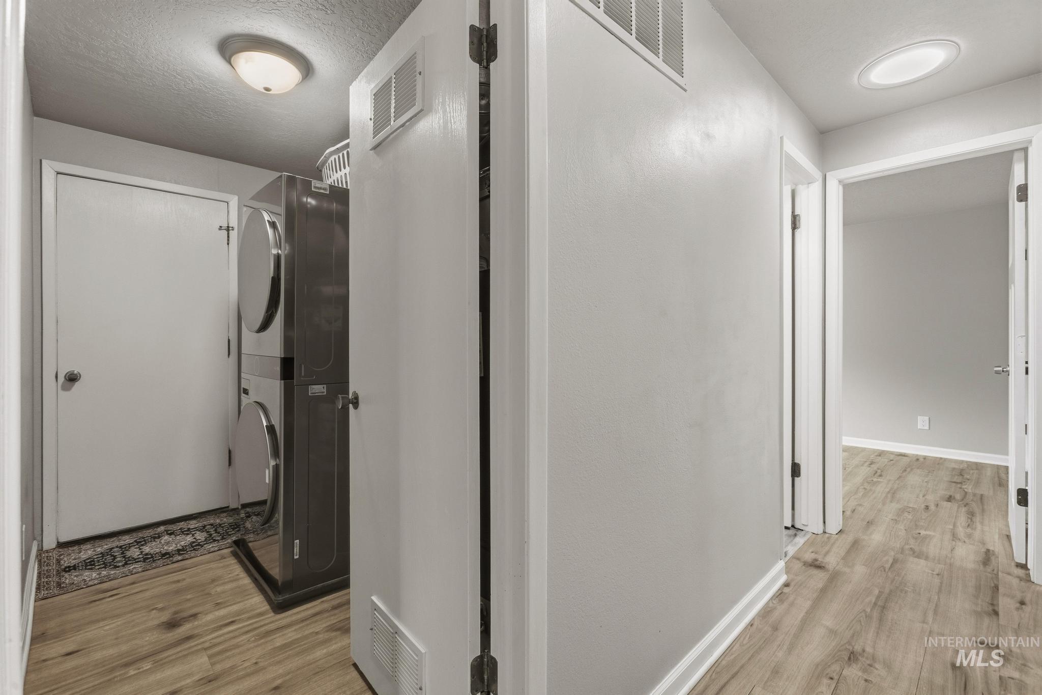 3040 W Hester St, Boise, Idaho 83702, 3 Bedrooms, 1 Bathroom, Residential For Sale, Price $525,000,MLS 98985752