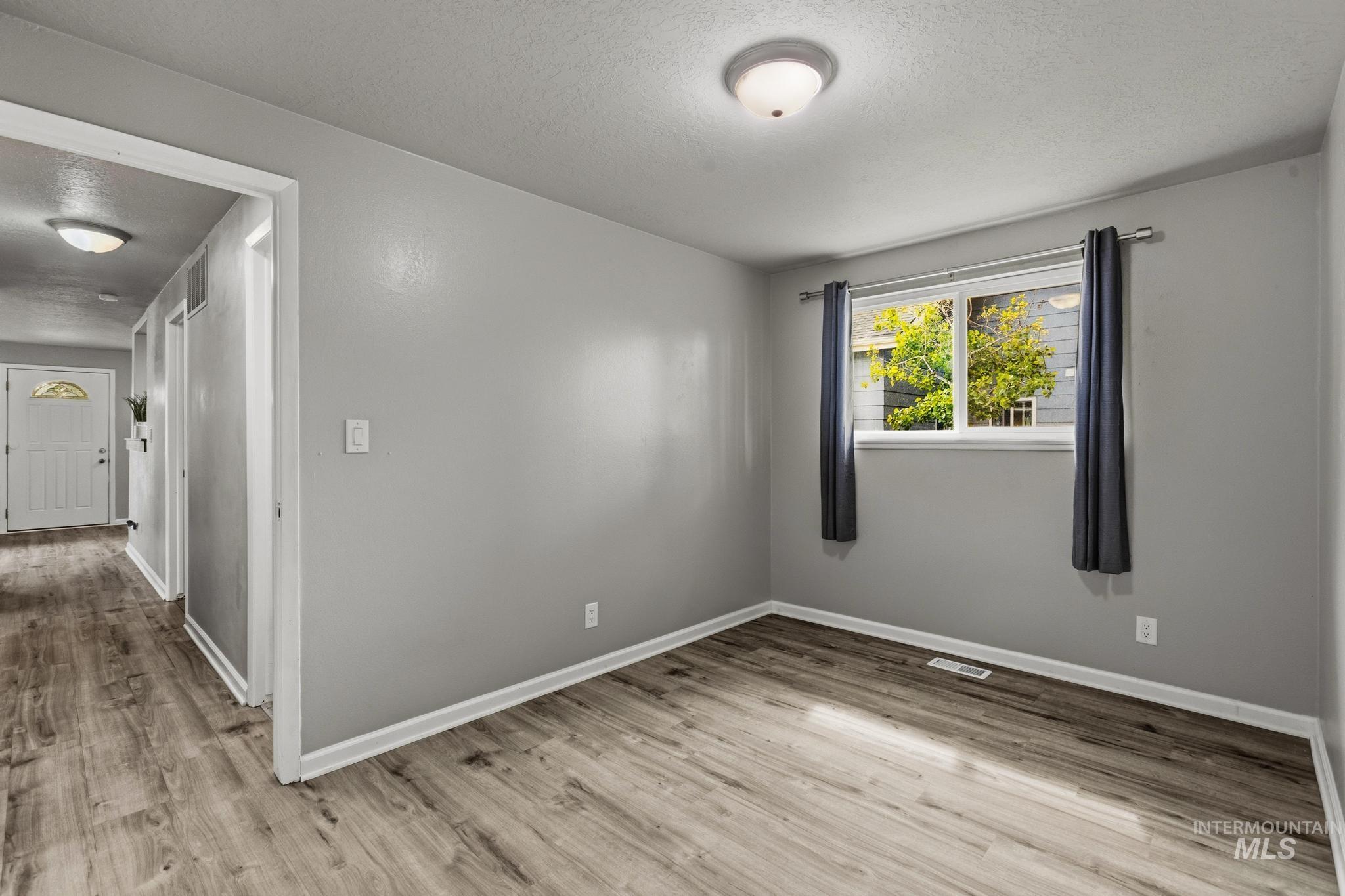 3040 W Hester St, Boise, Idaho 83702, 3 Bedrooms, 1 Bathroom, Residential For Sale, Price $525,000,MLS 98985752
