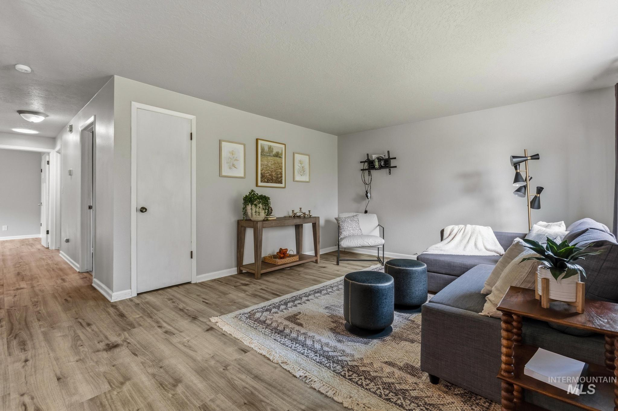 3040 W Hester St, Boise, Idaho 83702, 3 Bedrooms, 1 Bathroom, Residential For Sale, Price $525,000,MLS 98985752