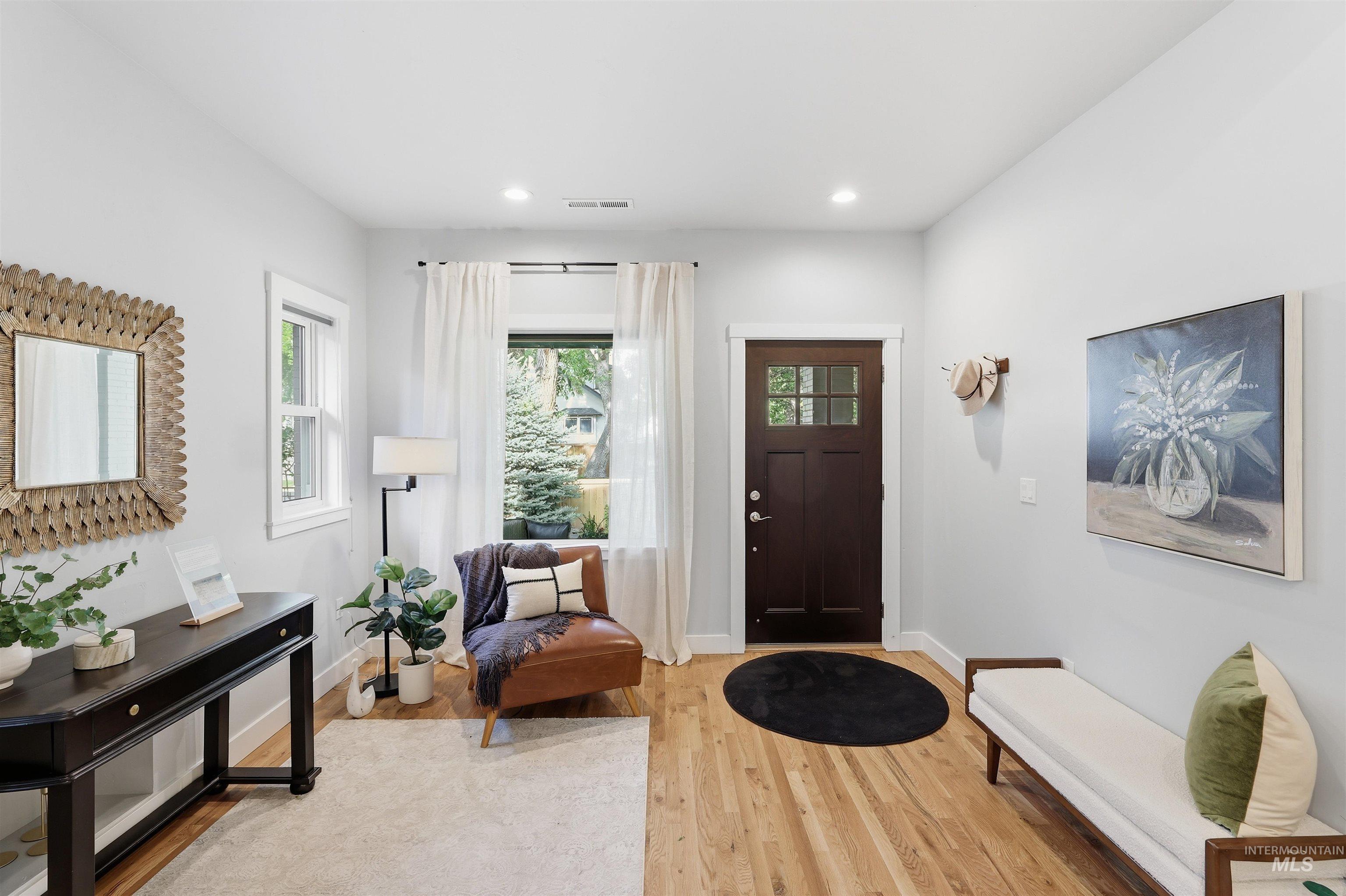 919 N 6th St, Boise, Idaho 83702, 3 Bedrooms, 2.5 Bathrooms, Residential For Sale, Price $1,200,000, 98985753