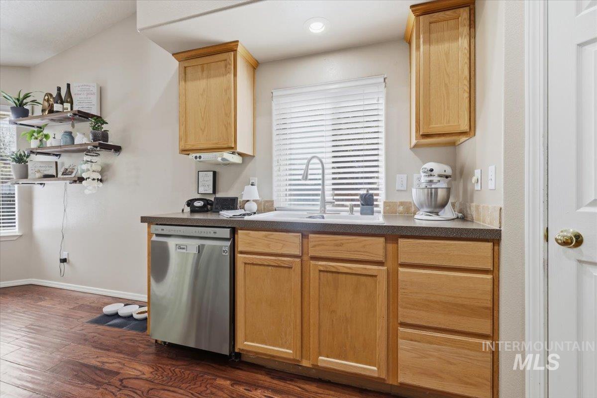 16846 N Gentry Dr, Nampa, Idaho 83687-4113, 3 Bedrooms, 2 Bathrooms, Residential For Sale, Price $379,000,MLS 98985755