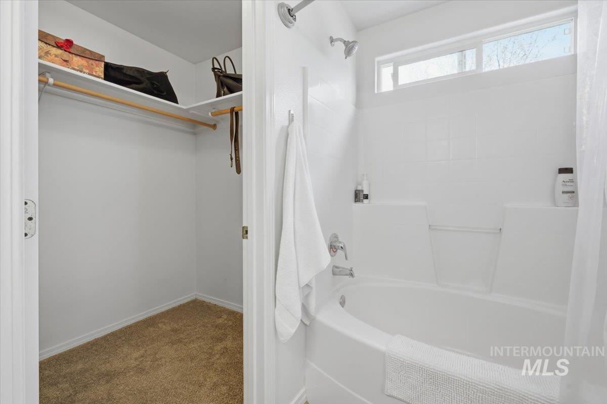 16846 N Gentry Dr, Nampa, Idaho 83687-4113, 3 Bedrooms, 2 Bathrooms, Residential For Sale, Price $379,000,MLS 98985755