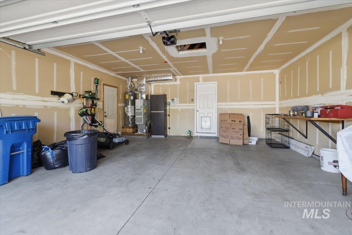 16846 N Gentry Dr, Nampa, Idaho 83687-4113, 3 Bedrooms, 2 Bathrooms, Residential For Sale, Price $379,000,MLS 98985755