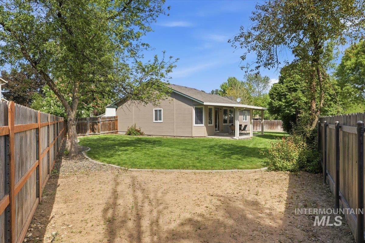 16846 N Gentry Dr, Nampa, Idaho 83687-4113, 3 Bedrooms, 2 Bathrooms, Residential For Sale, Price $379,000,MLS 98985755