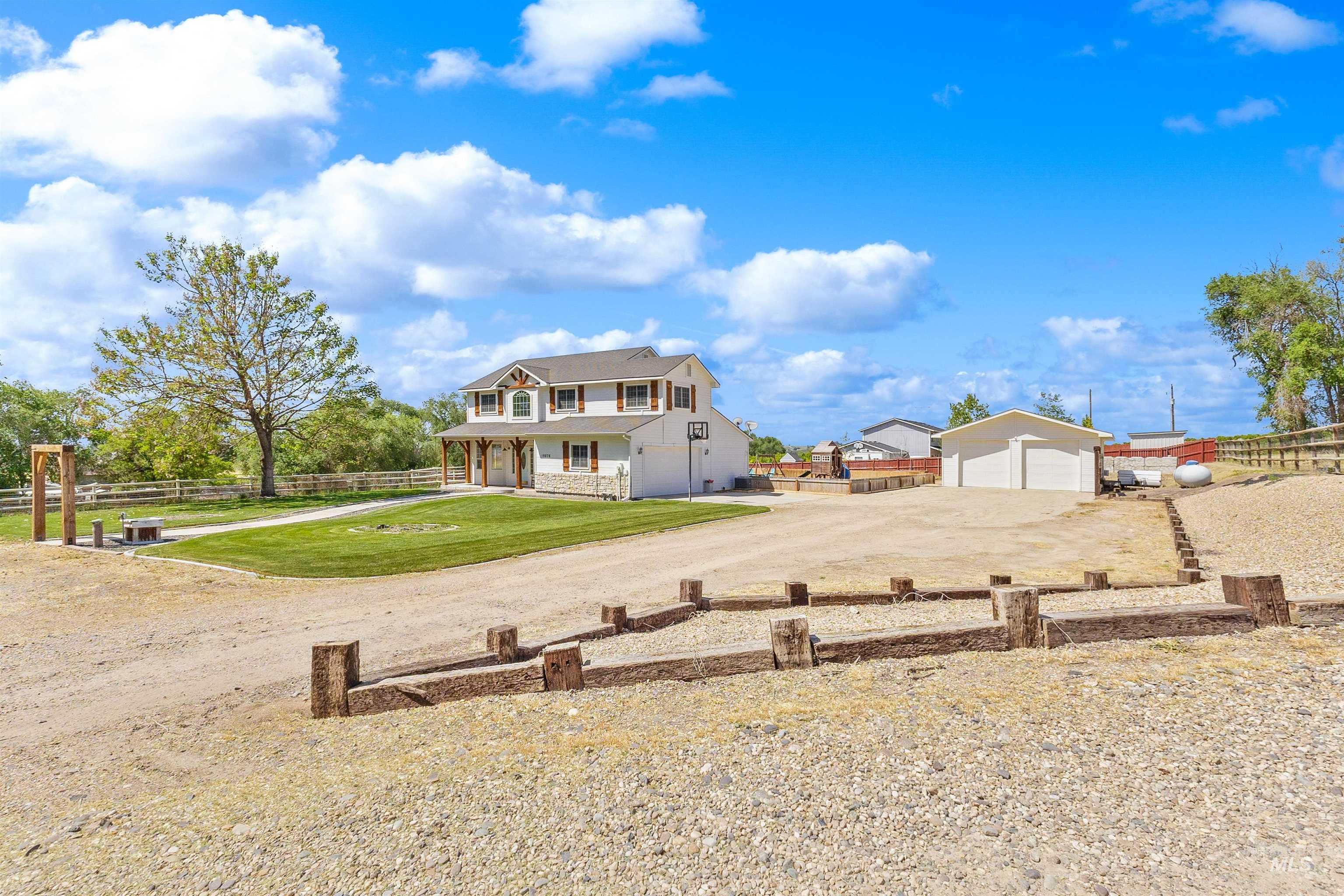 19876 Scotts Lane, Caldwell, Idaho 83607, 3 Bedrooms, 2.5 Bathrooms, Residential For Sale, Price $750,000,MLS 98985758