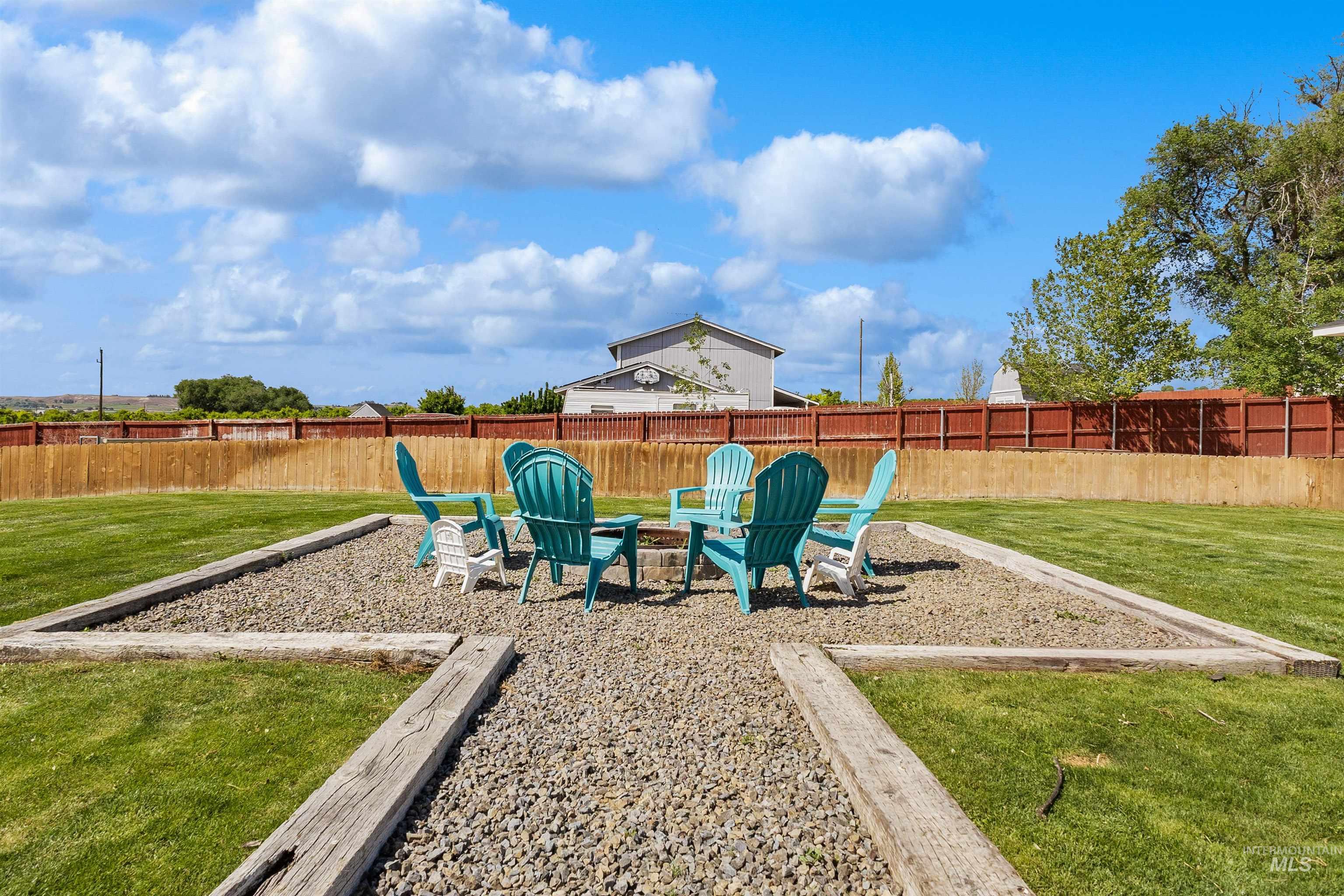 19876 Scotts Lane, Caldwell, Idaho 83607, 3 Bedrooms, 2.5 Bathrooms, Residential For Sale, Price $750,000,MLS 98985758