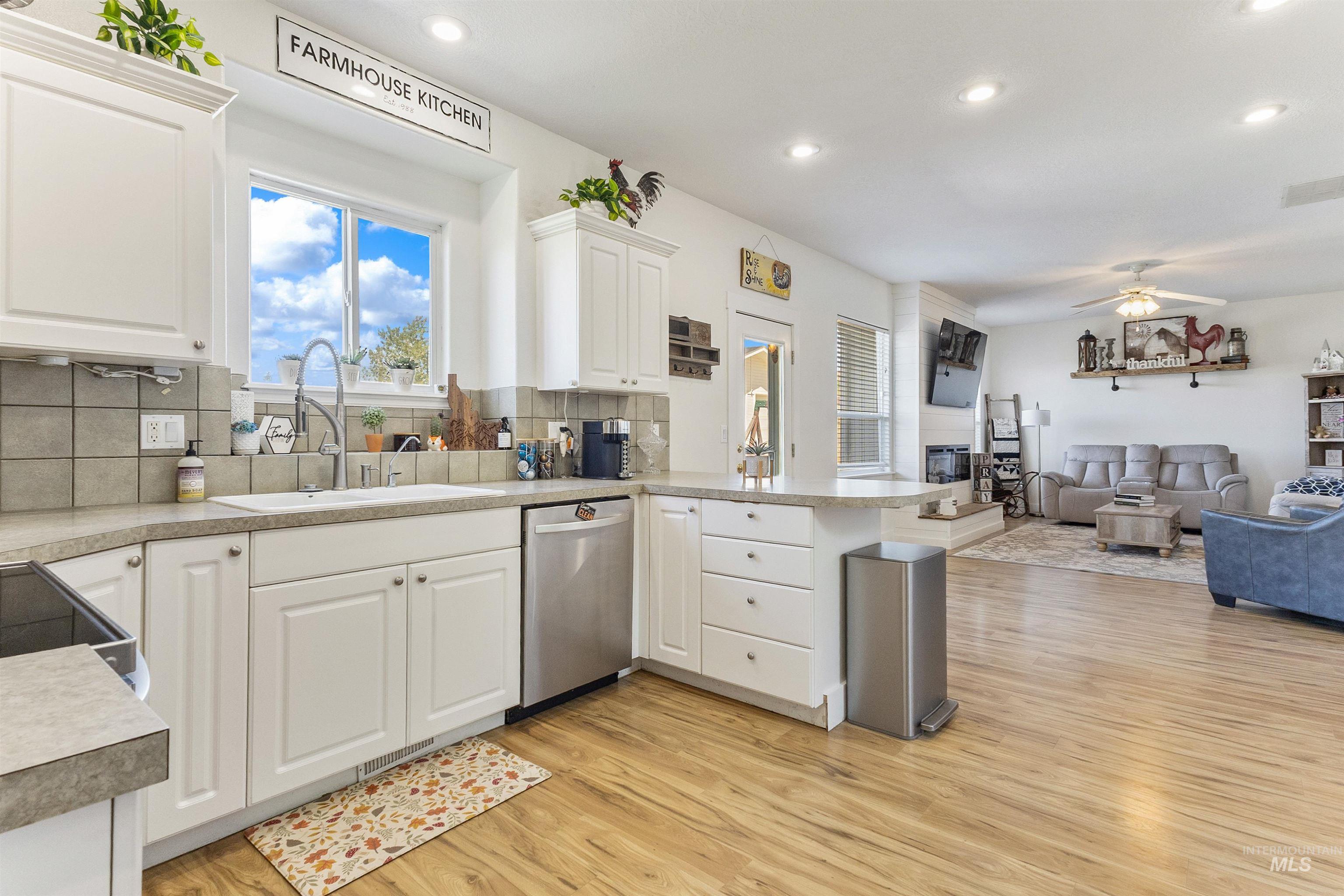 19876 Scotts Lane, Caldwell, Idaho 83607, 3 Bedrooms, 2.5 Bathrooms, Residential For Sale, Price $750,000,MLS 98985758
