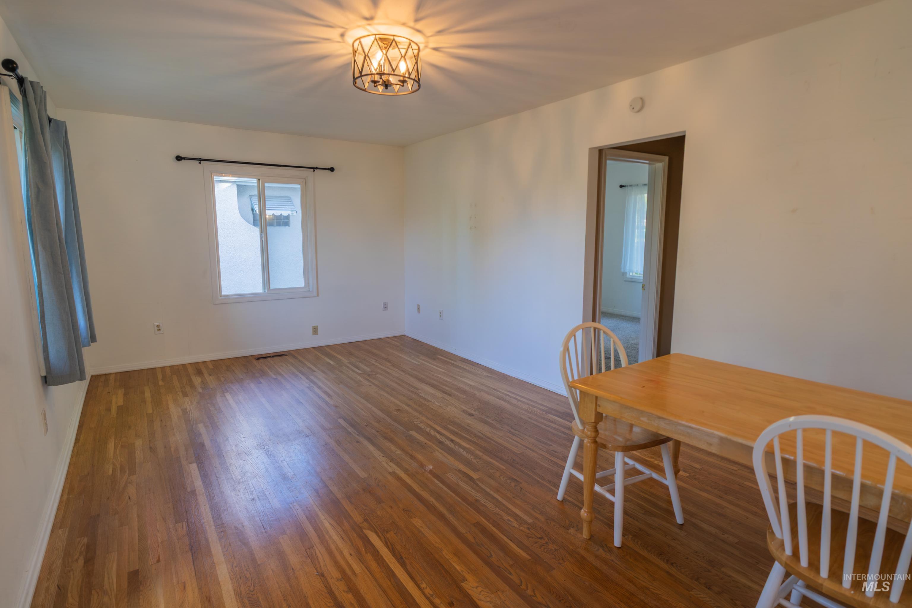 1606 13th ave., Lewiston, Idaho 83501, 3 Bedrooms, 2 Bathrooms, Residential For Sale, Price $329,777,MLS 98985760