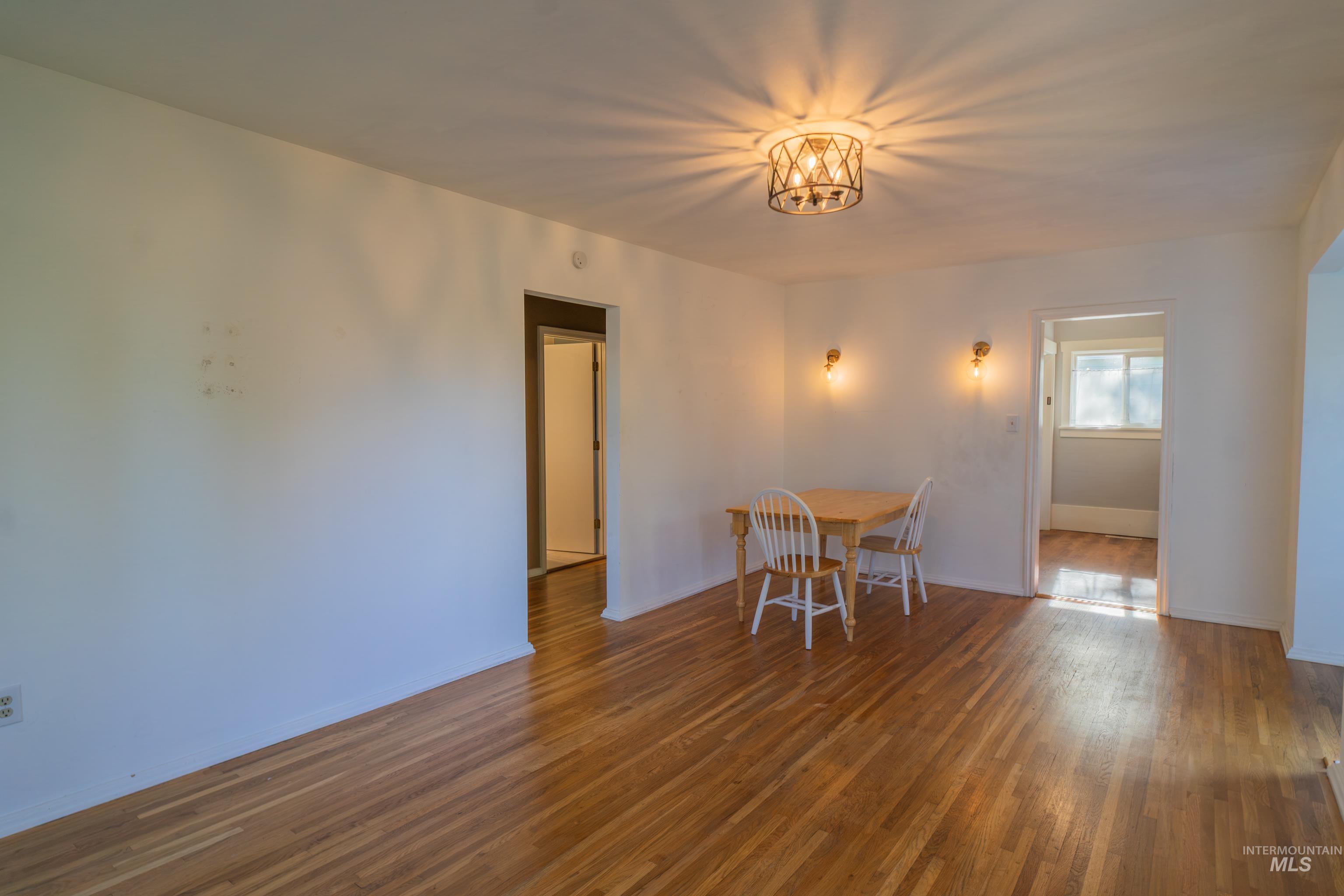 1606 13th ave., Lewiston, Idaho 83501, 3 Bedrooms, 2 Bathrooms, Residential For Sale, Price $329,777,MLS 98985760