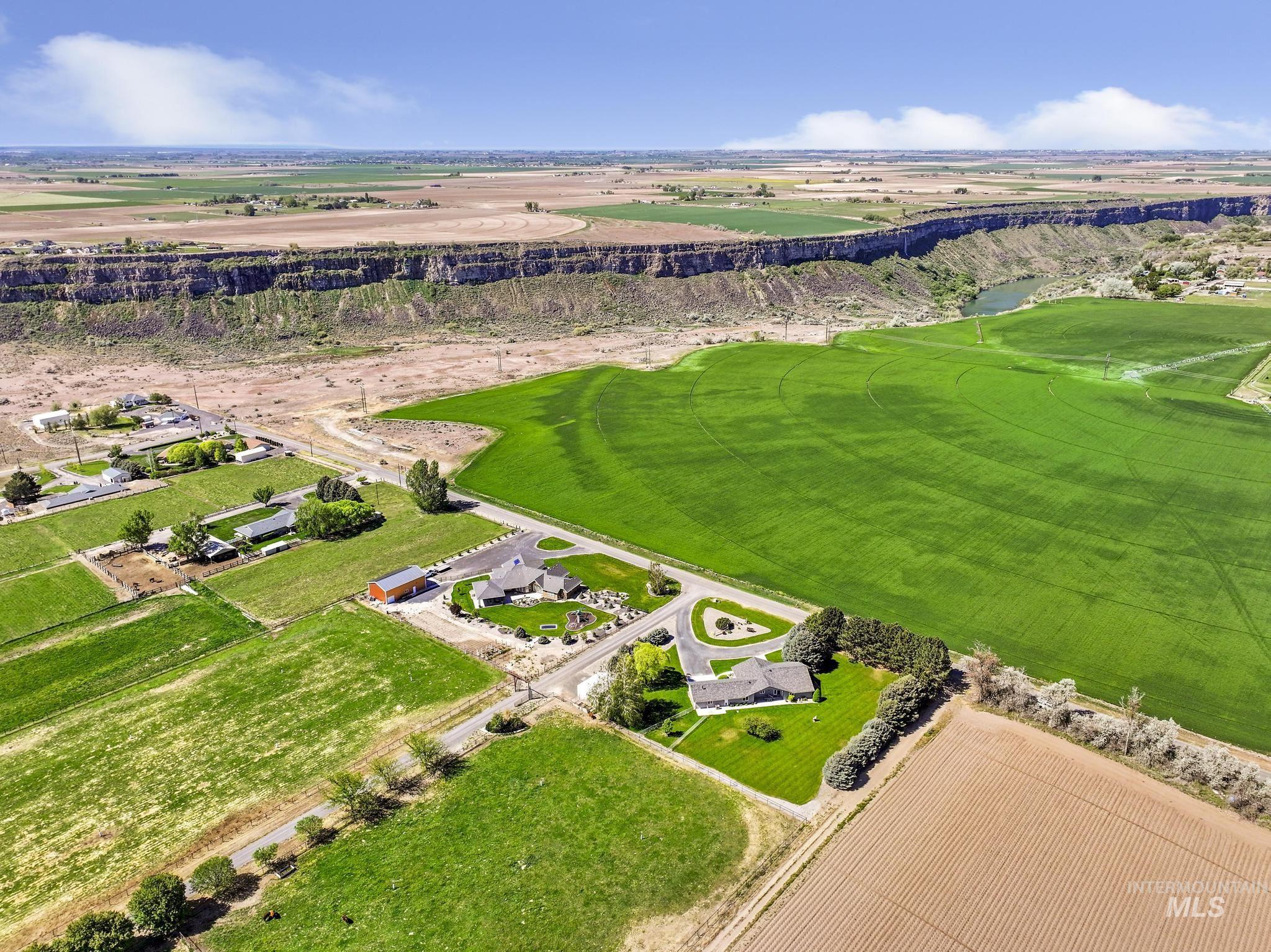 580 S 100 W, Jerome, Idaho 83338, 3 Bedrooms, 3 Bathrooms, Residential For Sale, Price $675,000,MLS 98985762
