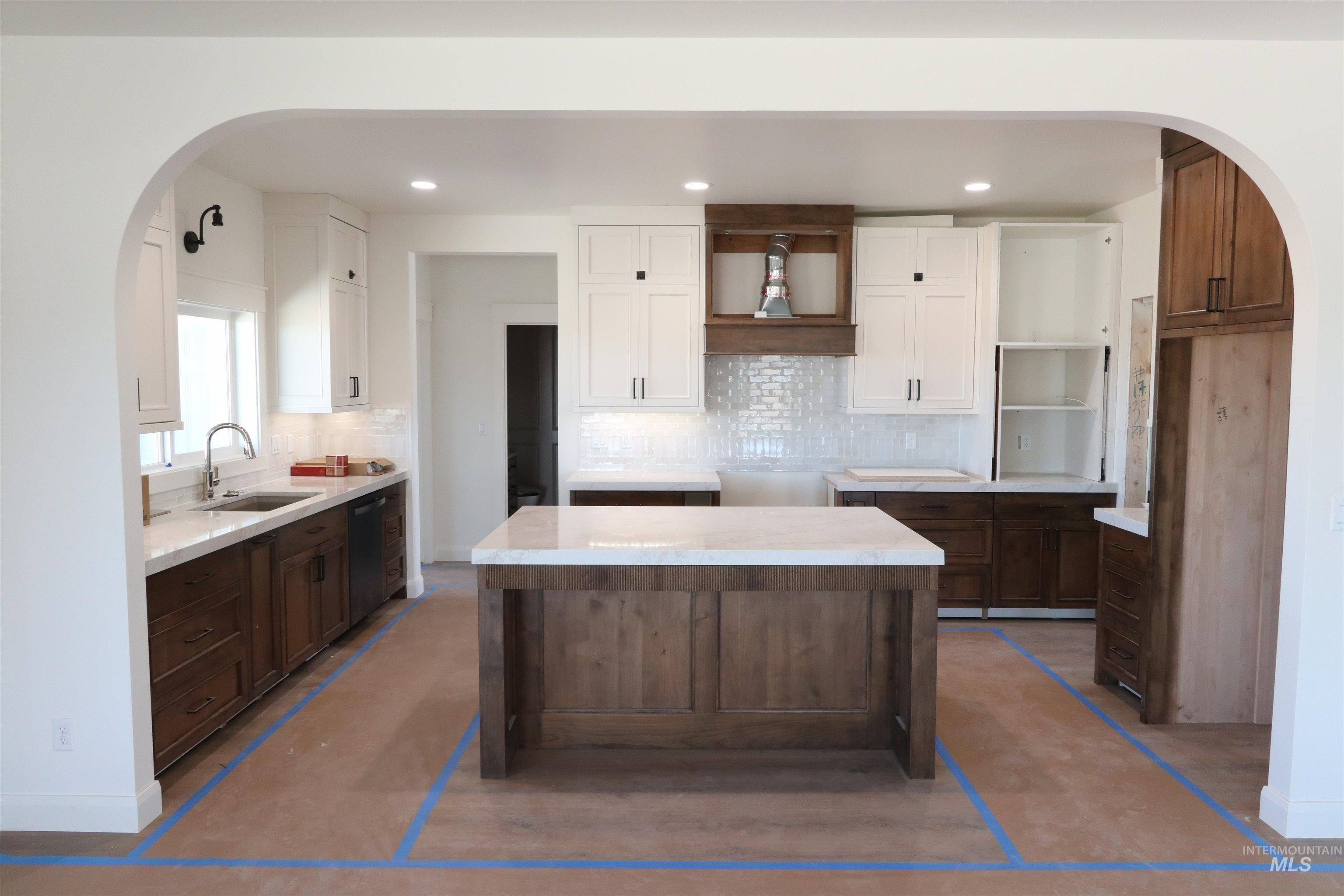 563 S 80 E, Jerome, Idaho 83338, 4 Bedrooms, 2.5 Bathrooms, Residential For Sale, Price $750,000,MLS 98985763