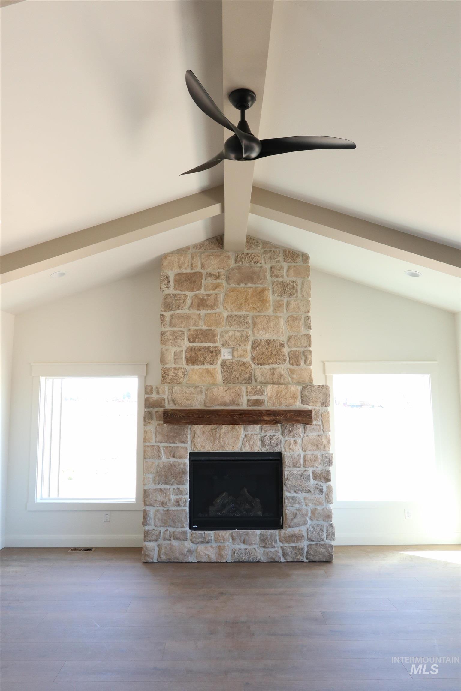 563 S 80 E, Jerome, Idaho 83338, 4 Bedrooms, 2.5 Bathrooms, Residential For Sale, Price $750,000,MLS 98985763