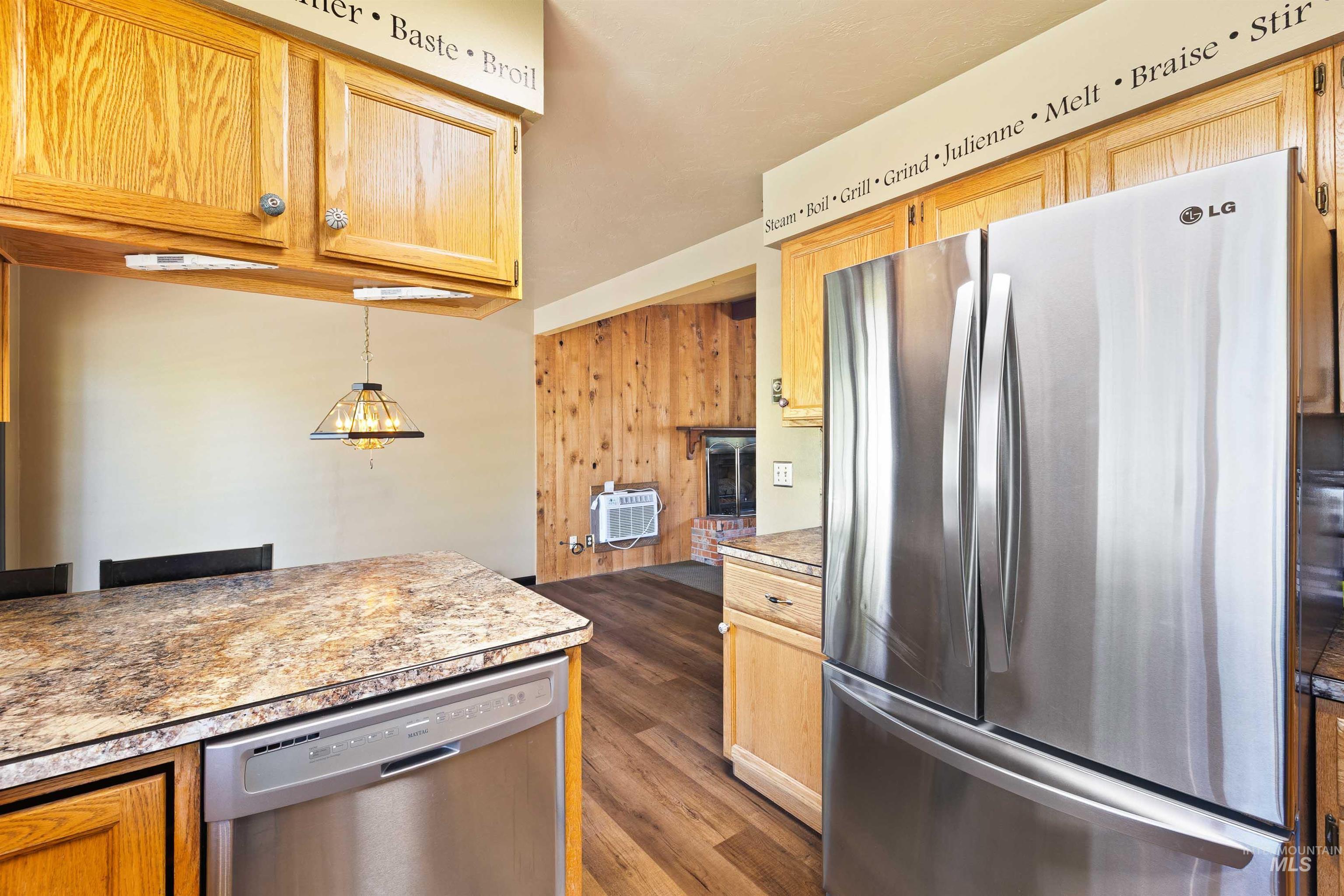 764 Meadows Dr., Twin Falls, Idaho 83301-3827, 4 Bedrooms, 2 Bathrooms, Residential For Sale, Price $339,900,MLS 98985766