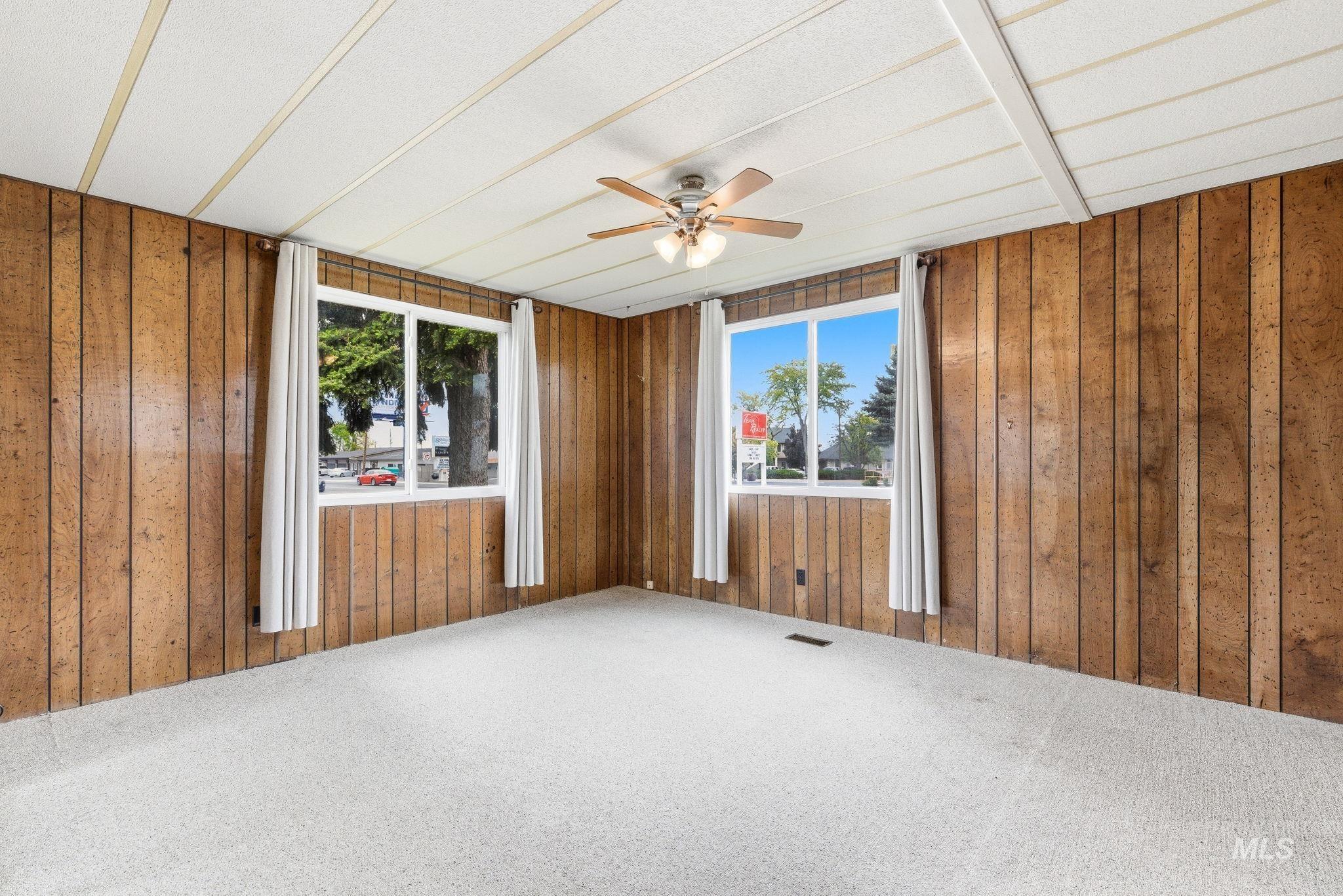 1401 N Midland Blvd, Nampa, Idaho 83651, 3 Bedrooms, 2 Bathrooms, Residential For Sale, Price $89,900,MLS 98985769