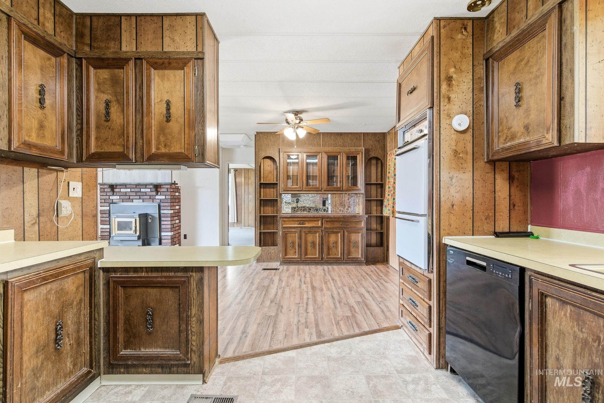 1401 N Midland Blvd, Nampa, Idaho 83651, 3 Bedrooms, 2 Bathrooms, Residential For Sale, Price $89,900,MLS 98985769