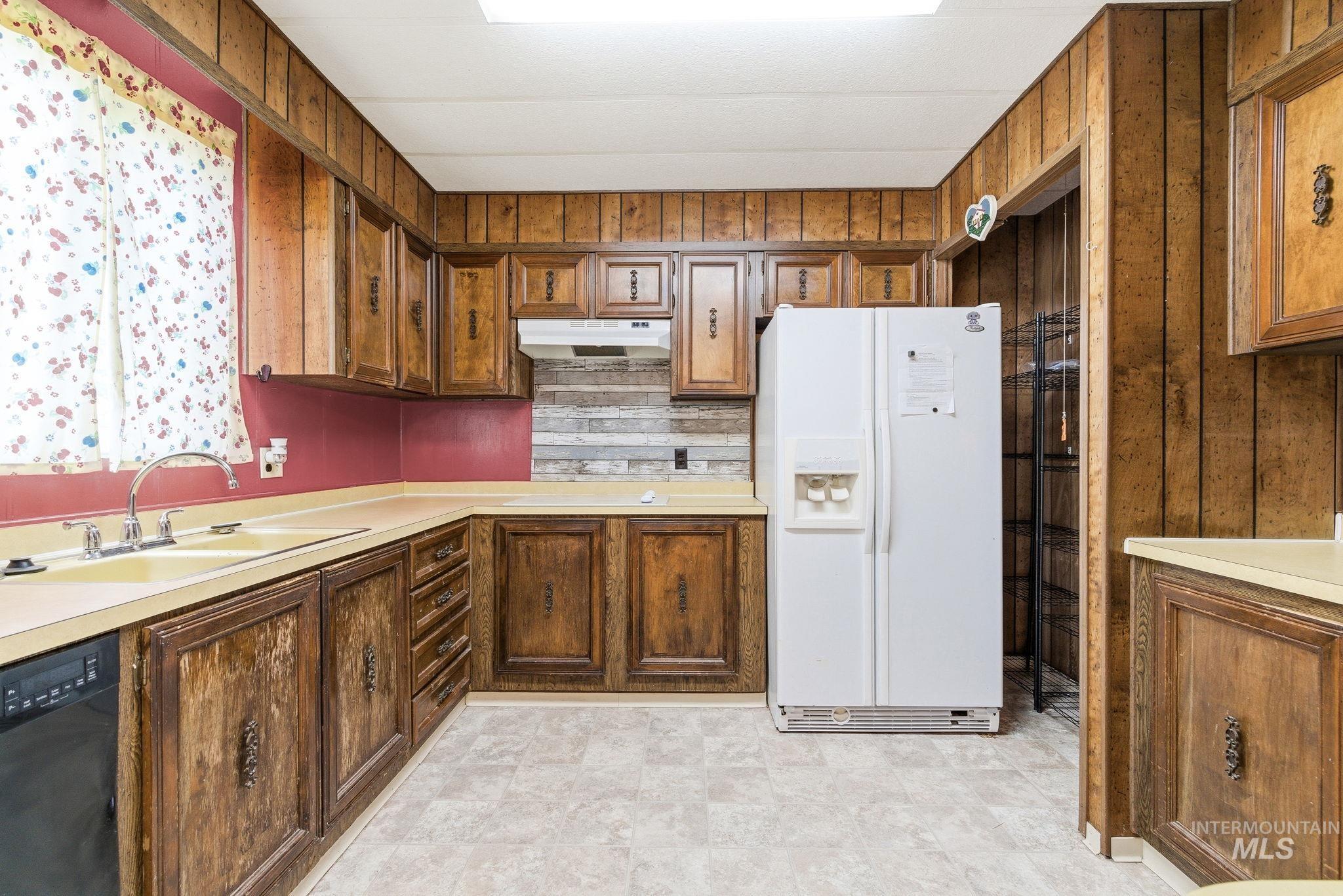 1401 N Midland Blvd, Nampa, Idaho 83651, 3 Bedrooms, 2 Bathrooms, Residential For Sale, Price $89,900,MLS 98985769
