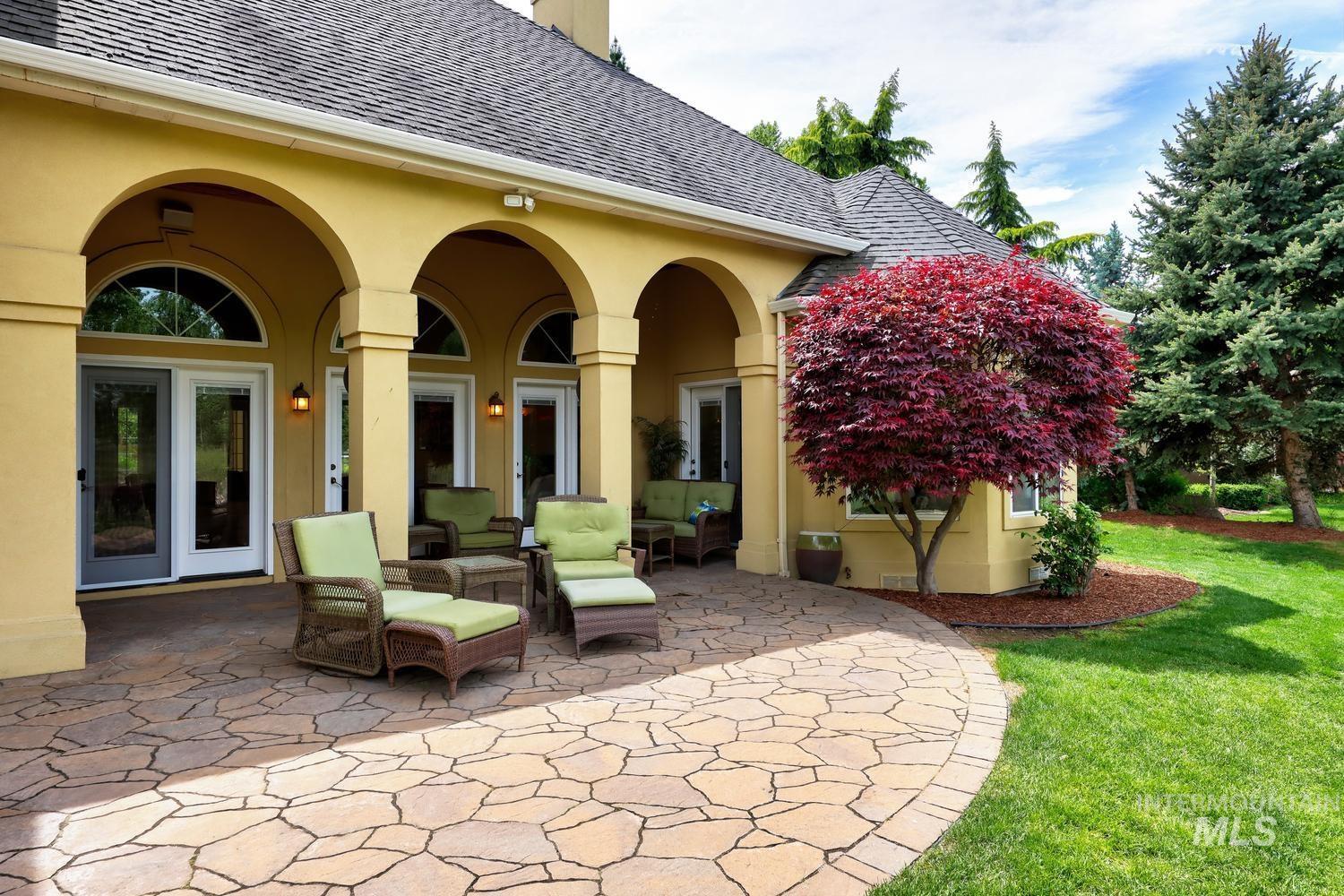536 W Bogus View Dr, Eagle, Idaho 83616, 3 Bedrooms, 3 Bathrooms, Residential For Sale, Price $1,590,000,MLS 98985770