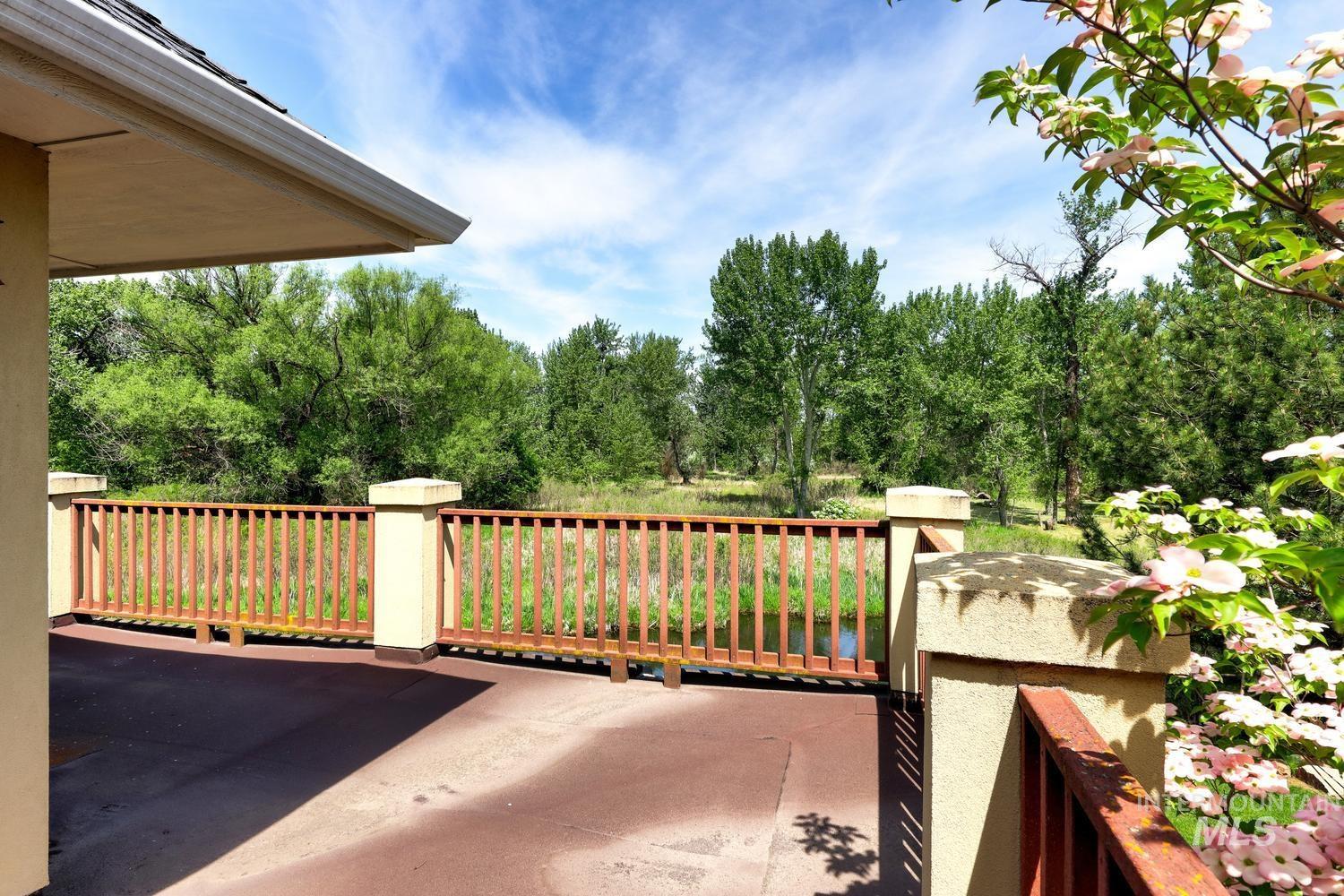 536 W Bogus View Dr, Eagle, Idaho 83616, 3 Bedrooms, 3 Bathrooms, Residential For Sale, Price $1,590,000,MLS 98985770