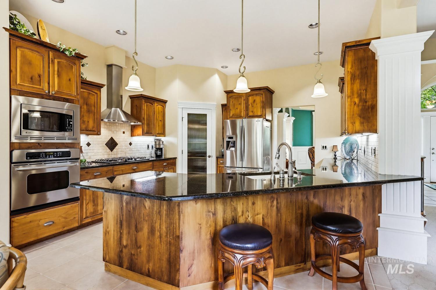 536 W Bogus View Dr, Eagle, Idaho 83616, 3 Bedrooms, 3 Bathrooms, Residential For Sale, Price $1,590,000,MLS 98985770