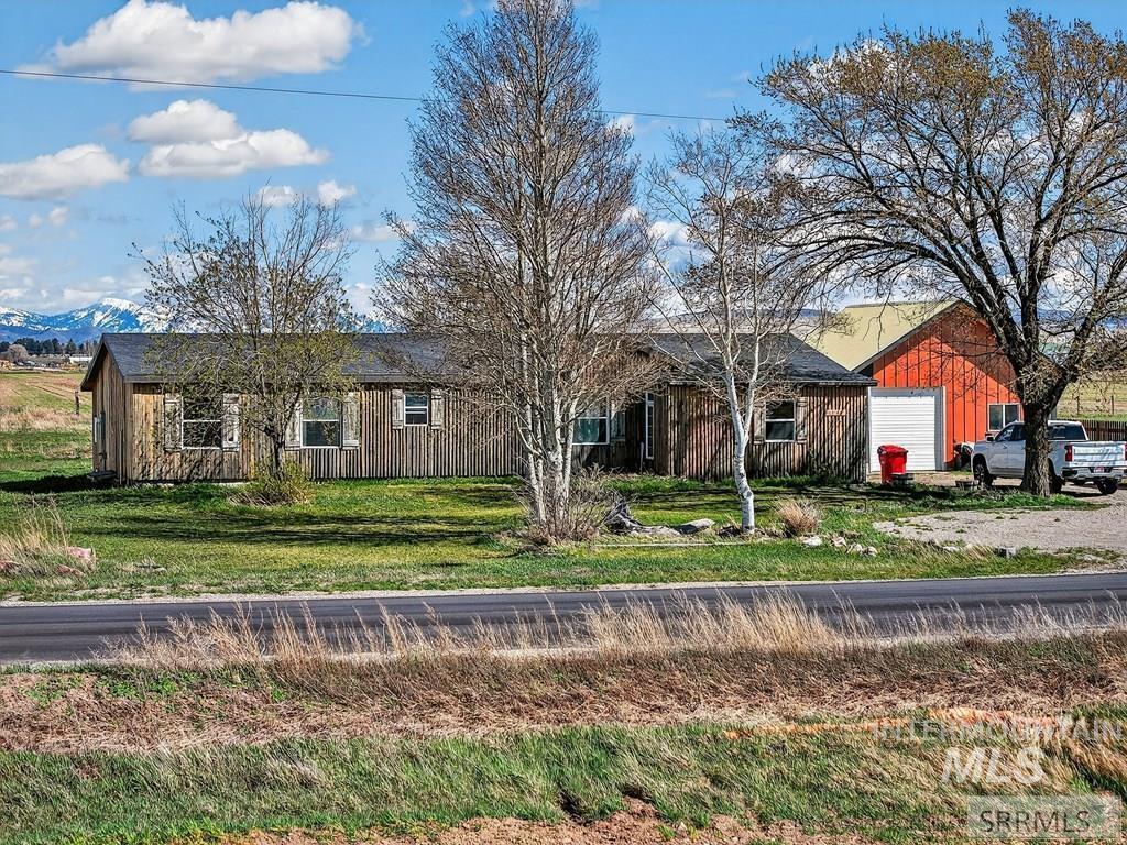 13106 N 105 E, Idaho Falls, Idaho 83401, 4 Bedrooms, 2 Bathrooms, Residential For Sale, Price $409,900, 98985771