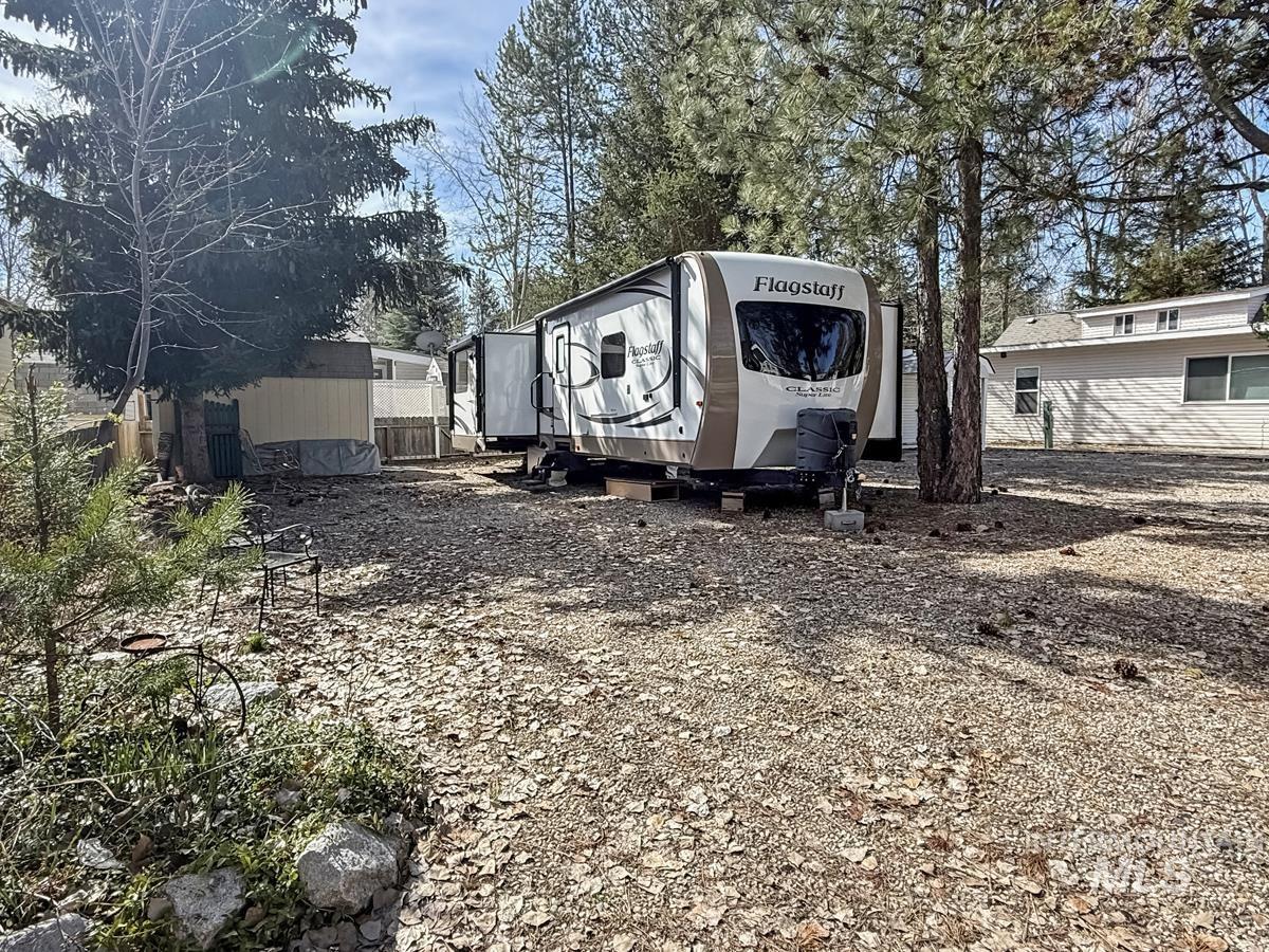 45 A Street, Cascade, Idaho 83611, 1 Bedroom, 1 Bathroom, Residential For Sale, Price $120,000,MLS 98985772