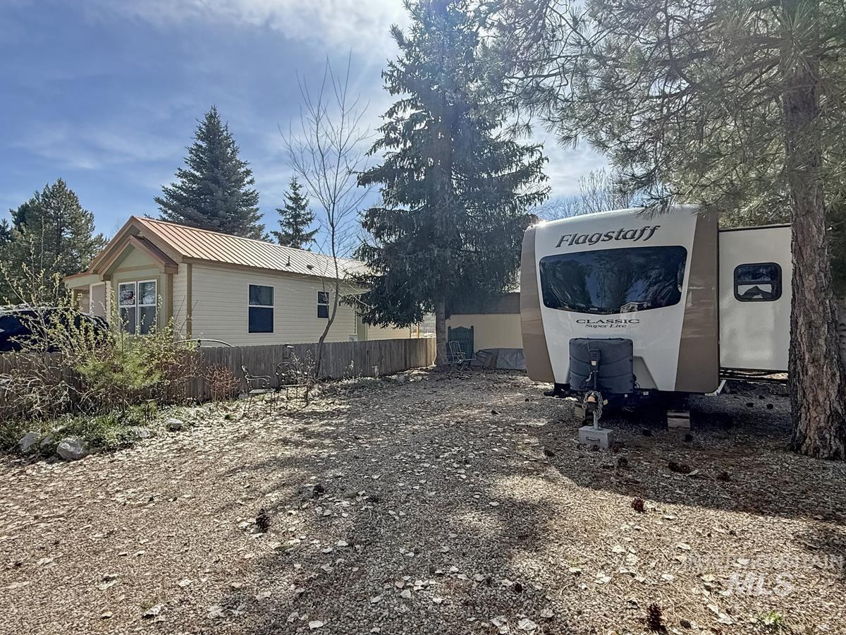 45 A Street, Cascade, Idaho 83611, 1 Bedroom, 1 Bathroom, Residential For Sale, Price $120,000,MLS 98985772