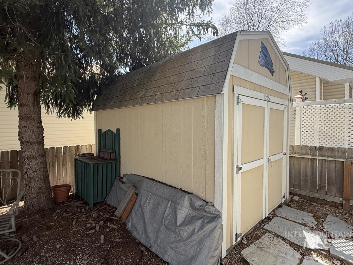 45 A Street, Cascade, Idaho 83611, 1 Bedroom, 1 Bathroom, Residential For Sale, Price $120,000,MLS 98985772
