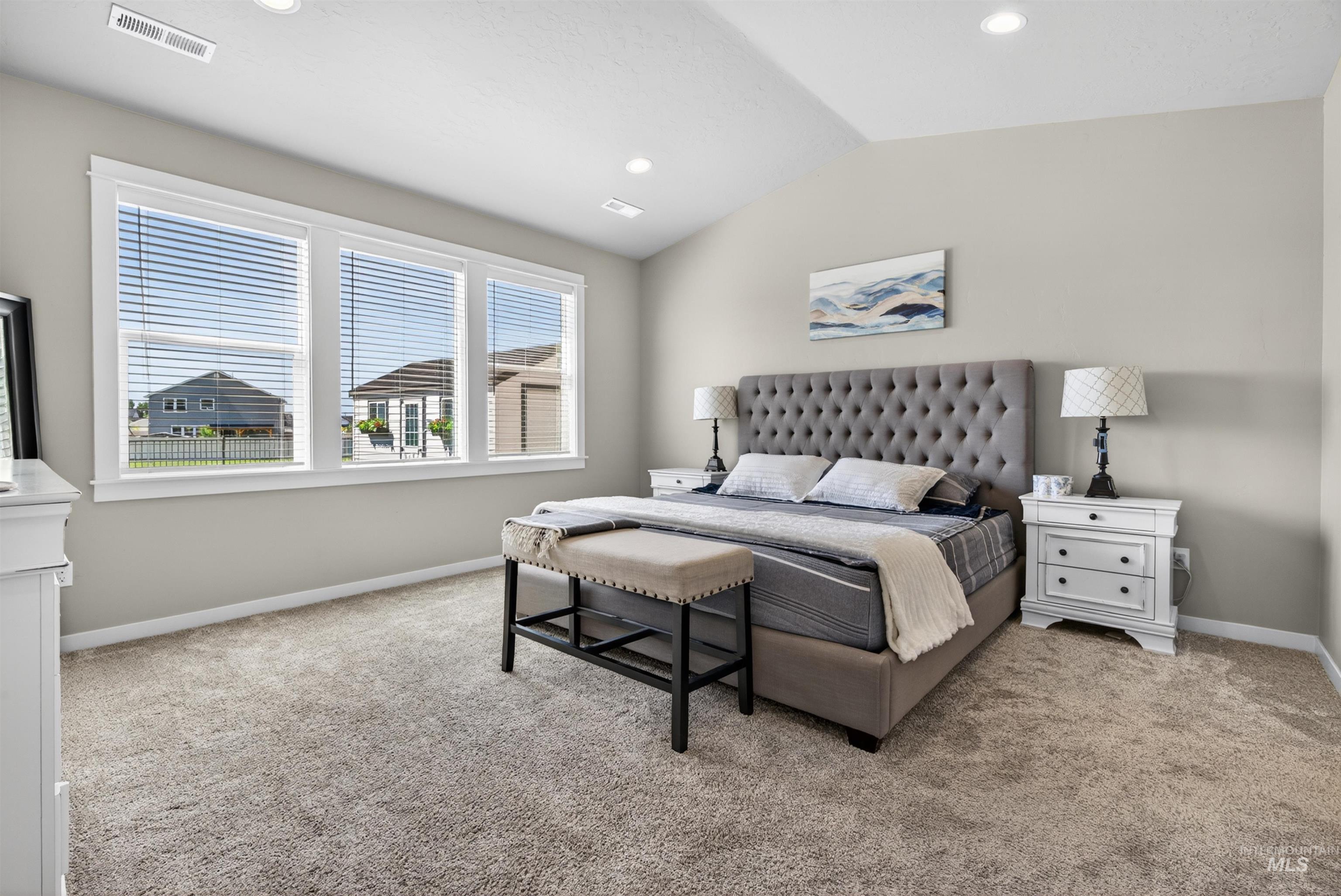 10231 W Trident Ridge Dr, Star, Idaho 83669, 4 Bedrooms, 2 Bathrooms, Residential For Sale, Price $614,537,MLS 98985774