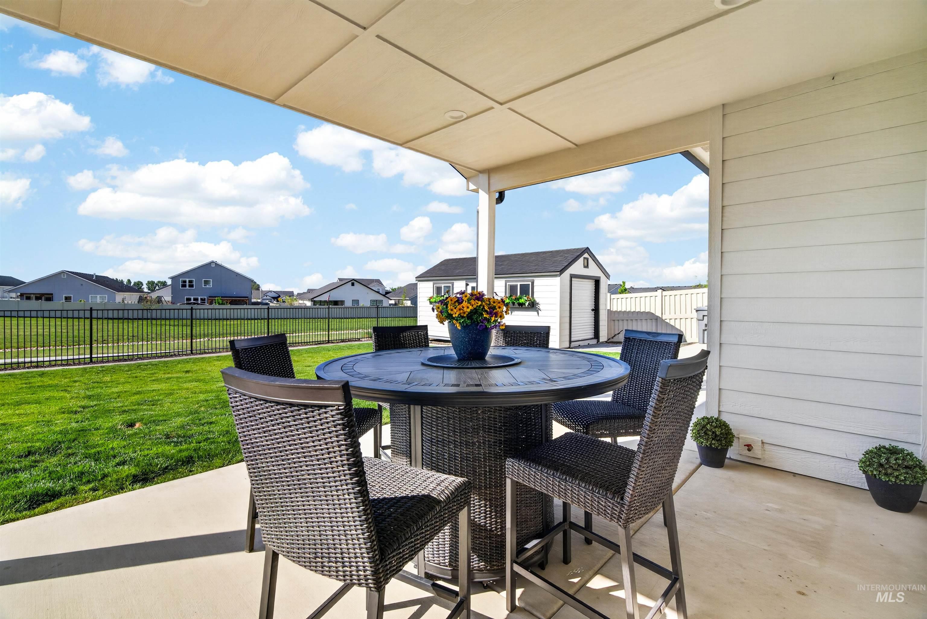 10231 W Trident Ridge Dr, Star, Idaho 83669, 4 Bedrooms, 2 Bathrooms, Residential For Sale, Price $614,537,MLS 98985774