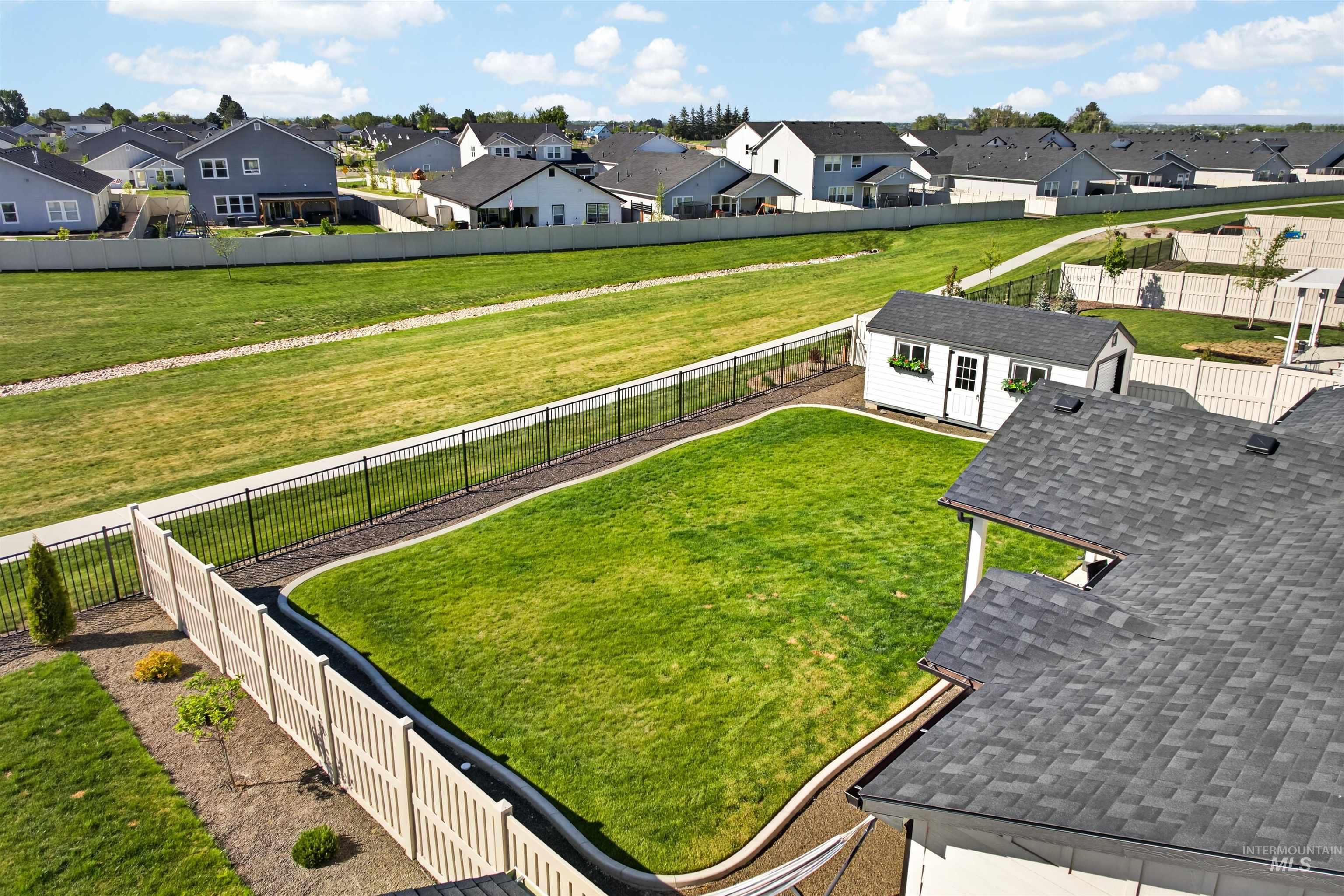 10231 W Trident Ridge Dr, Star, Idaho 83669, 4 Bedrooms, 2 Bathrooms, Residential For Sale, Price $614,537,MLS 98985774