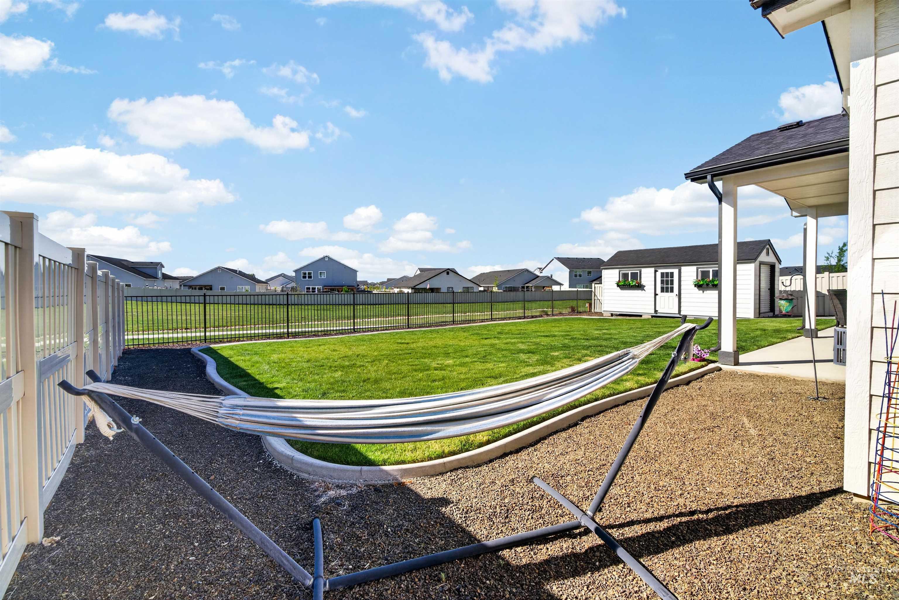 10231 W Trident Ridge Dr, Star, Idaho 83669, 4 Bedrooms, 2 Bathrooms, Residential For Sale, Price $614,537,MLS 98985774