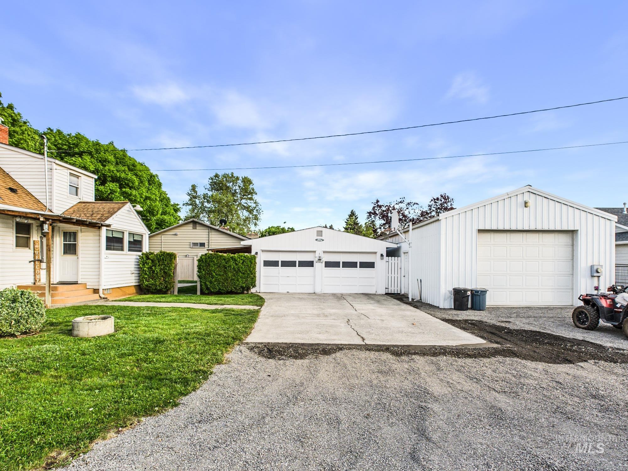 3422 6th St, Lewiston, Idaho 83501, 4 Bedrooms, 2 Bathrooms, Residential For Sale, Price $445,000,MLS 98985776