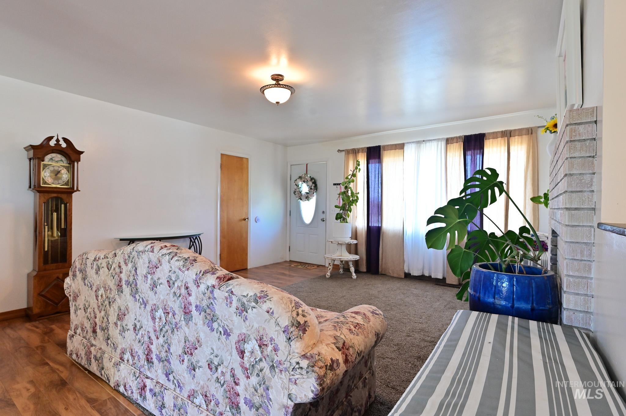 408 W Lincoln, Paul, Idaho 83347-0000, 4 Bedrooms, 2.5 Bathrooms, Residential For Sale, Price $375,000, 98985777