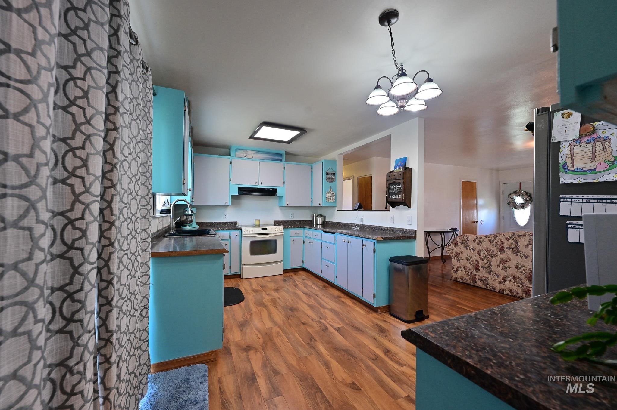 408 W Lincoln, Paul, Idaho 83347-0000, 4 Bedrooms, 2.5 Bathrooms, Residential For Sale, Price $375,000, 98985777