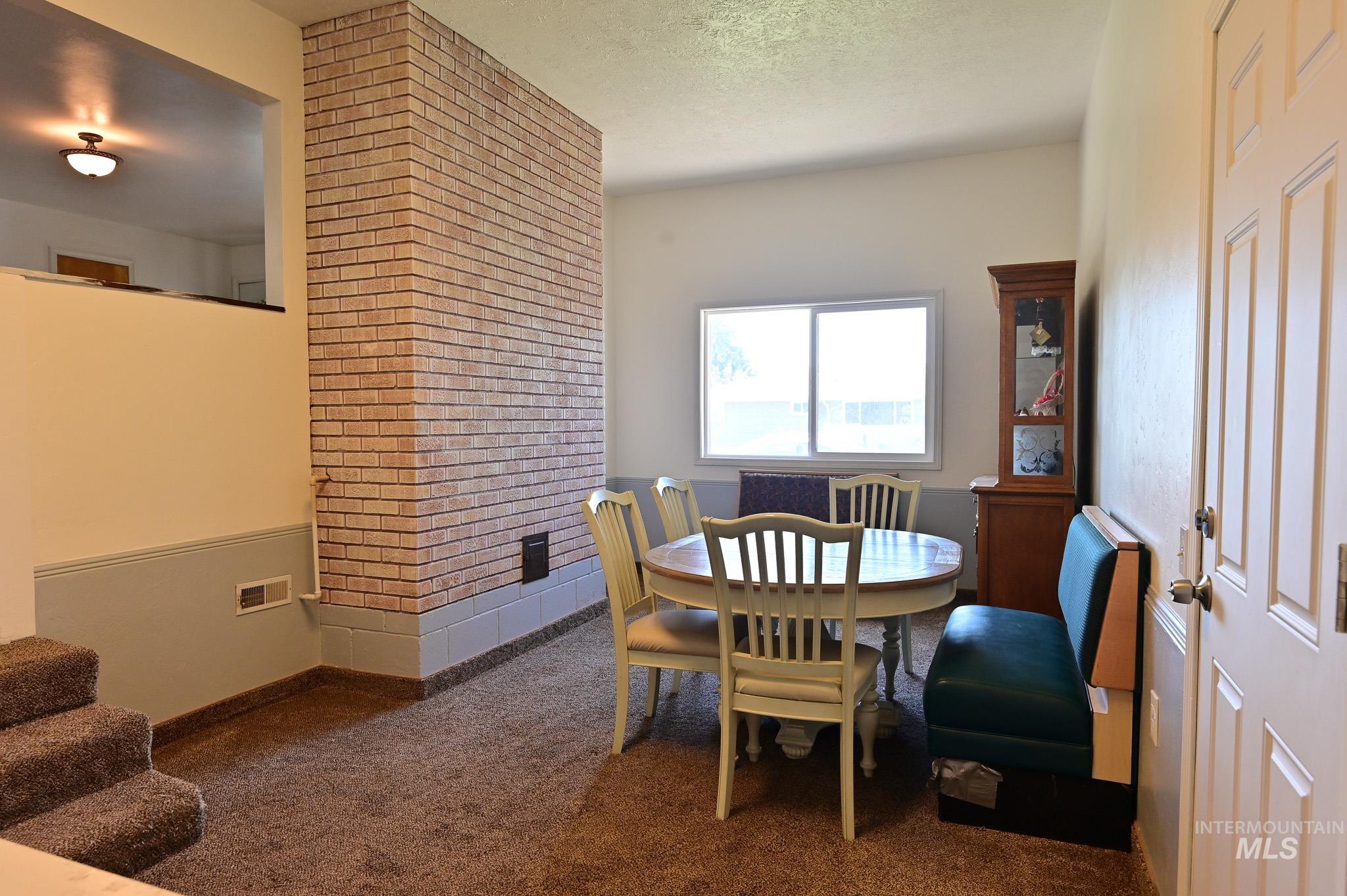 408 W Lincoln, Paul, Idaho 83347-0000, 4 Bedrooms, 2.5 Bathrooms, Residential For Sale, Price $375,000, 98985777