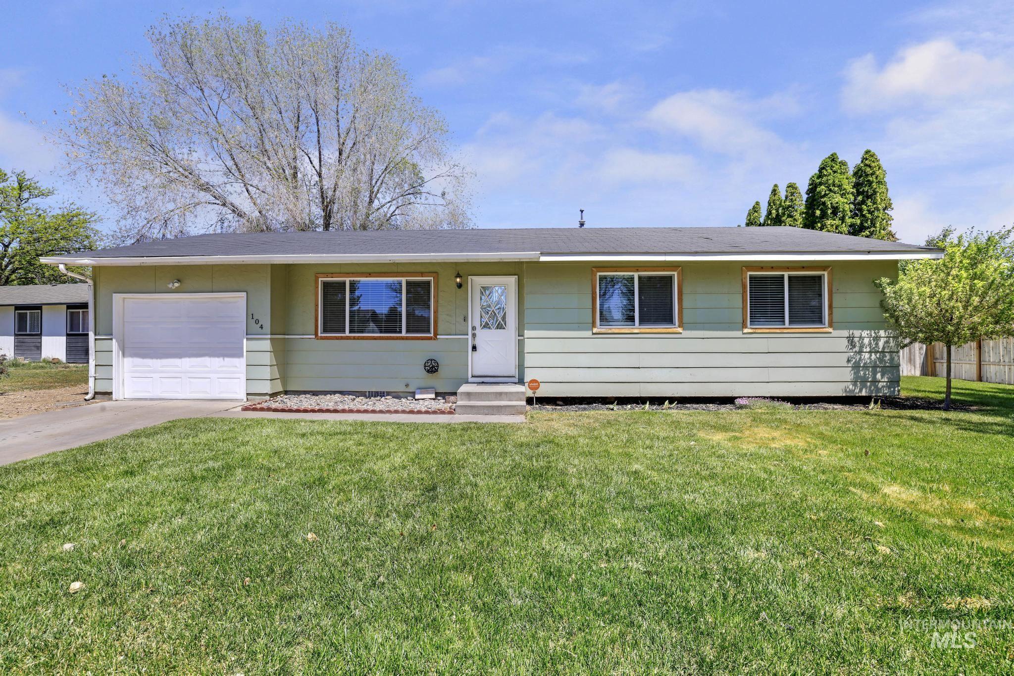 104 Birchwood, Kimberly, Idaho 83341, 3 Bedrooms, 1 Bathroom, Residential For Sale, Price $285,000,MLS 98985780