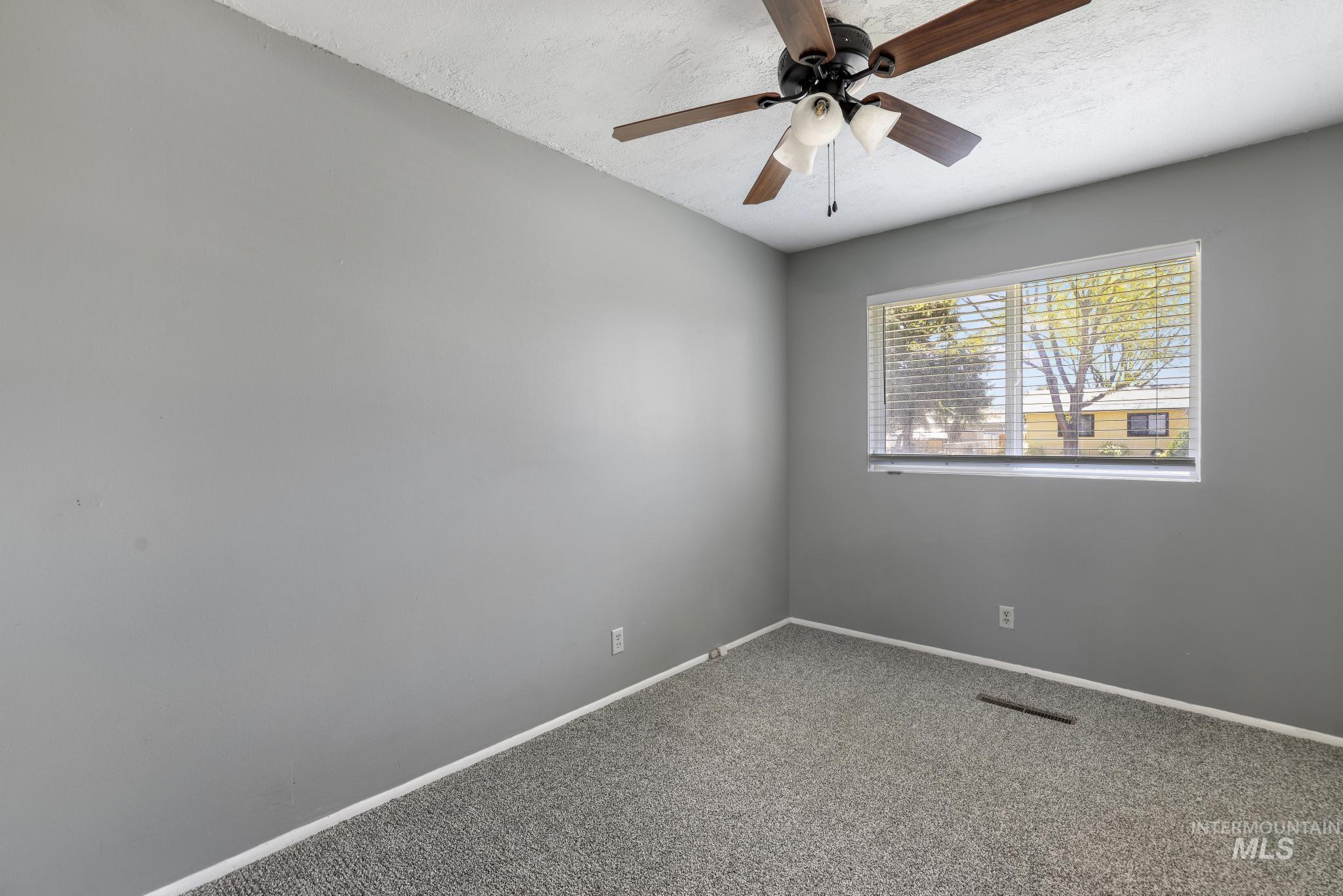 104 Birchwood, Kimberly, Idaho 83341, 3 Bedrooms, 1 Bathroom, Residential For Sale, Price $285,000,MLS 98985780