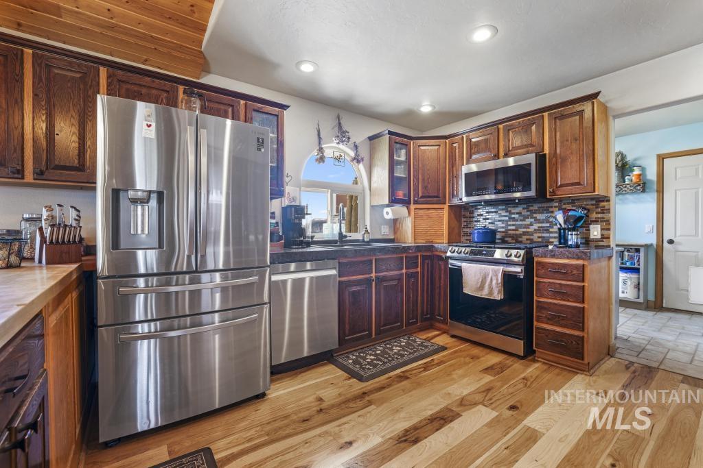 2097 E 2500 N, Twin Falls, Idaho 83301, 4 Bedrooms, 3 Bathrooms, Residential For Sale, Price $900,000,MLS 98985781