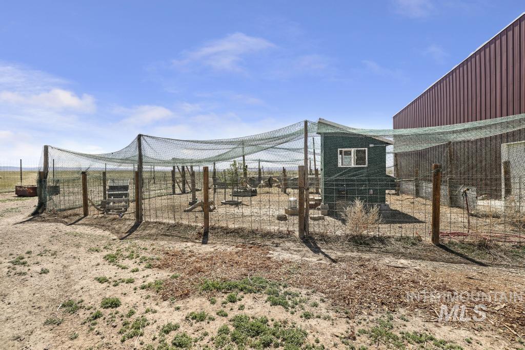2097 E 2500 N, Twin Falls, Idaho 83301, 4 Bedrooms, 3 Bathrooms, Residential For Sale, Price $900,000,MLS 98985781