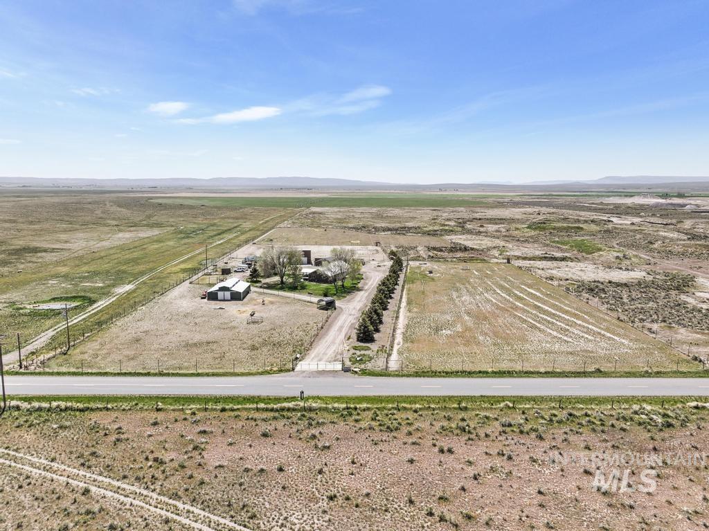 2097 E 2500 N, Twin Falls, Idaho 83301, 4 Bedrooms, 3 Bathrooms, Residential For Sale, Price $900,000,MLS 98985781