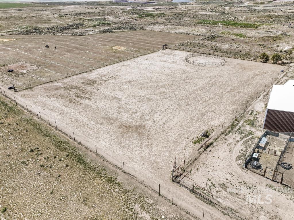 2097 E 2500 N, Twin Falls, Idaho 83301, 4 Bedrooms, 3 Bathrooms, Residential For Sale, Price $900,000,MLS 98985781