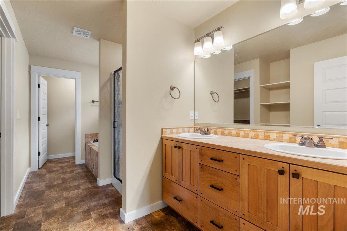 2763 E Deerhill Dr, Meridian, Idaho 83642, 3 Bedrooms, 2.5 Bathrooms, Residential For Sale, Price $495,000, 98985785