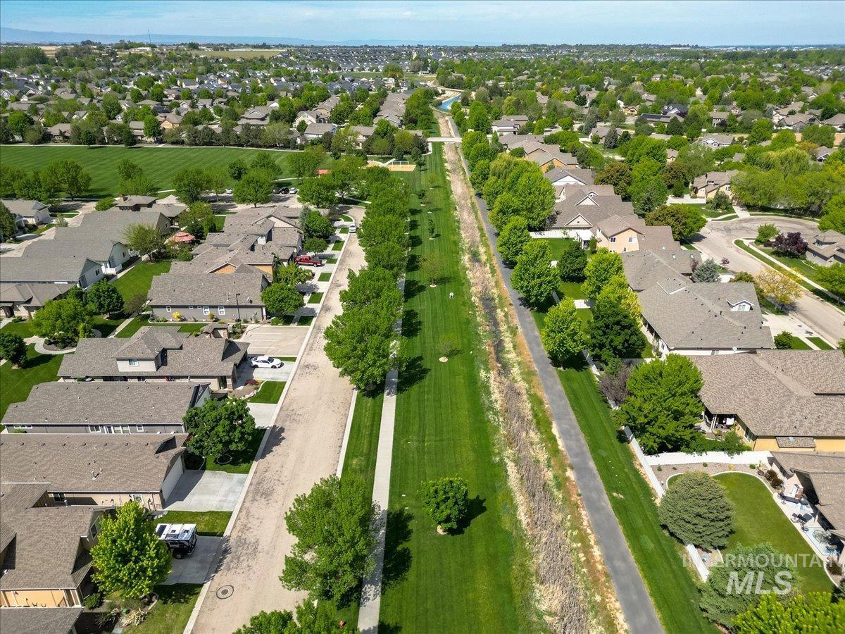 2763 E Deerhill Dr, Meridian, Idaho 83642, 3 Bedrooms, 2.5 Bathrooms, Residential For Sale, Price $495,000, 98985785