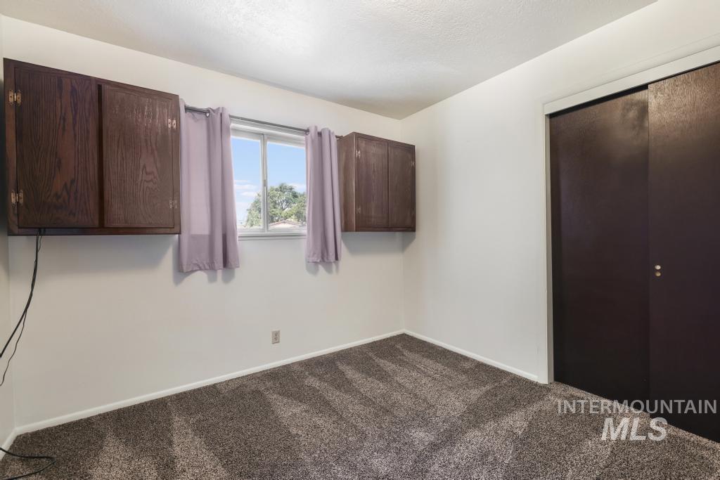 2148 Alta Vista Circle, Twin Falls, Idaho 83301, 4 Bedrooms, 2 Bathrooms, Residential For Sale, Price $390,000,MLS 98985787