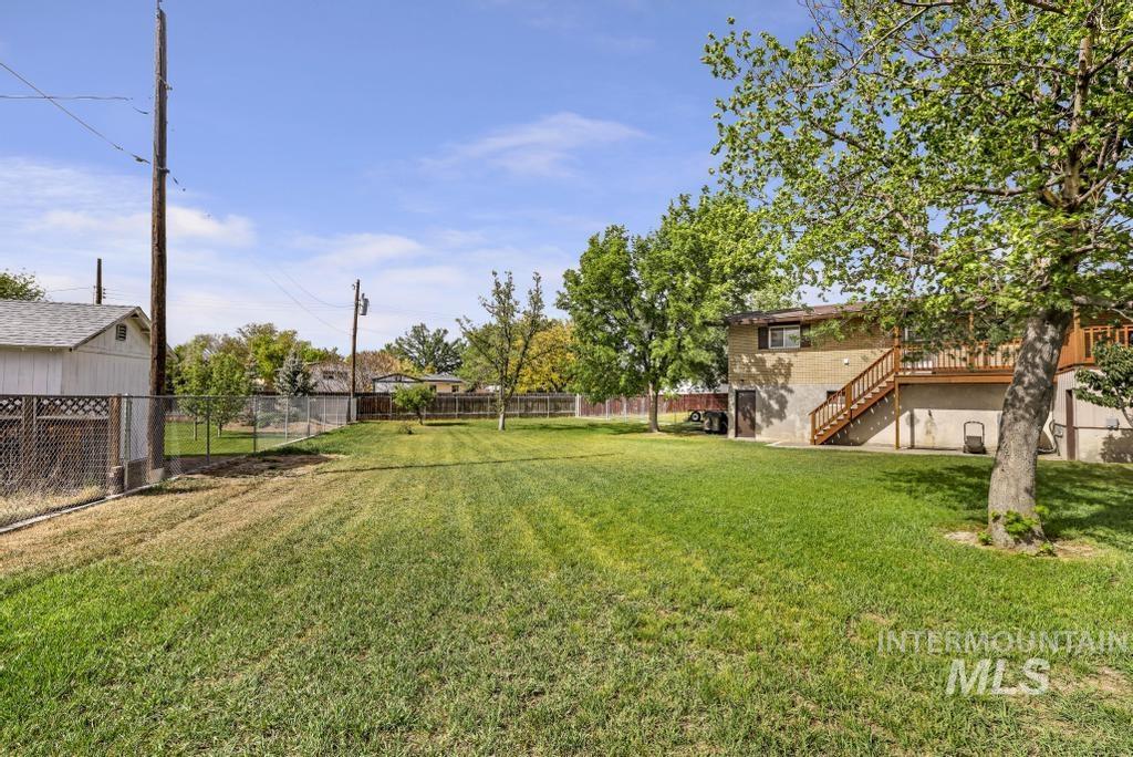 2148 Alta Vista Circle, Twin Falls, Idaho 83301, 4 Bedrooms, 2 Bathrooms, Residential For Sale, Price $390,000,MLS 98985787
