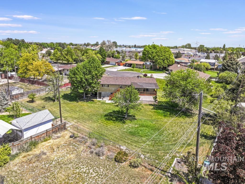 2148 Alta Vista Circle, Twin Falls, Idaho 83301, 4 Bedrooms, 2 Bathrooms, Residential For Sale, Price $390,000,MLS 98985787