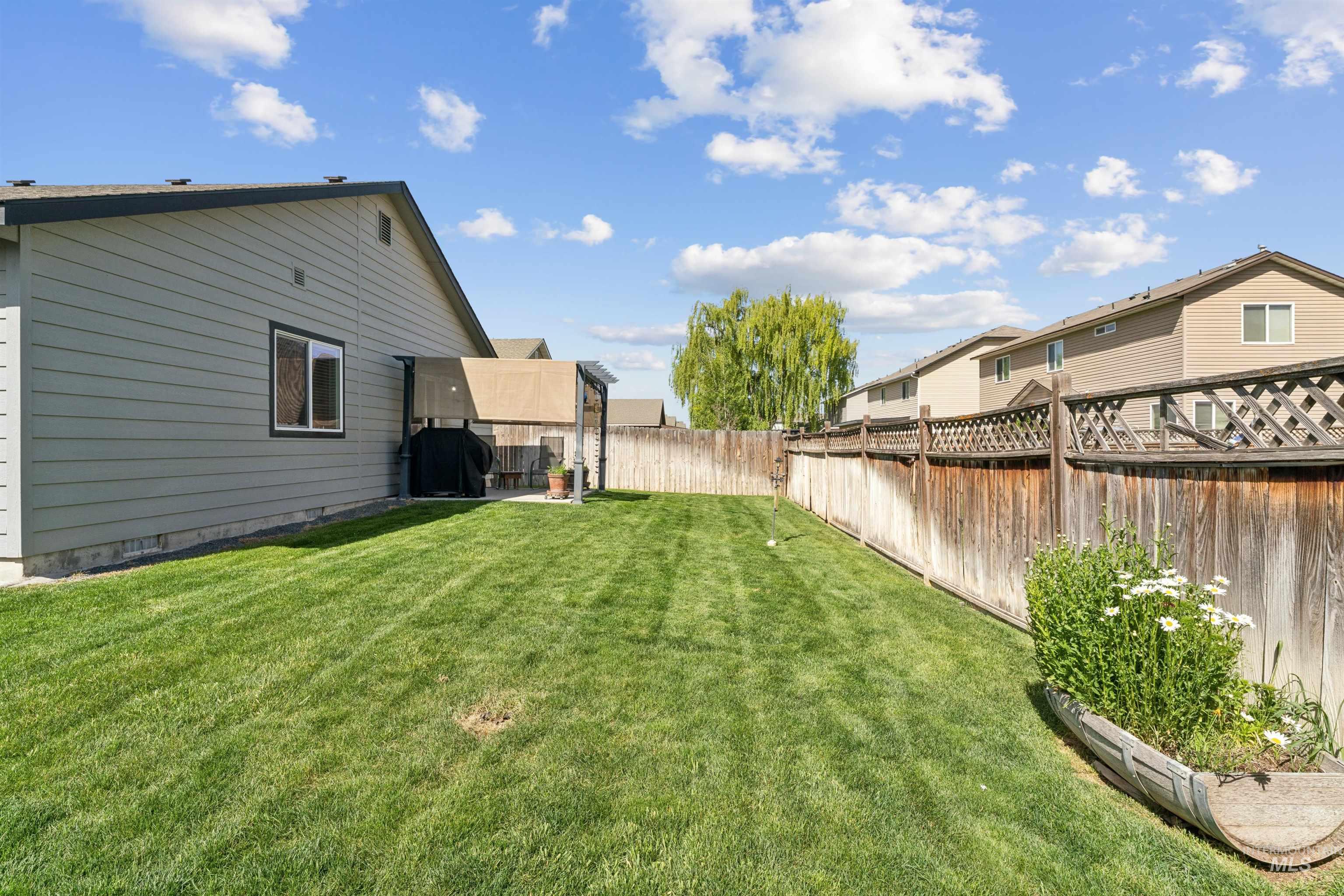 11670 Cambria St., Caldwell, Idaho 83605, 3 Bedrooms, 2 Bathrooms, Residential For Sale, Price $385,000,MLS 98985790