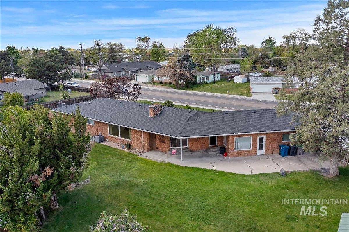 1810 N Maple Grove, Boise, Idaho 83704, 4 Bedrooms, 2.5 Bathrooms, Residential For Sale, Price $724,900,MLS 98985791