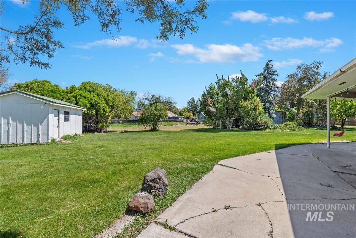 1810 N Maple Grove, Boise, Idaho 83704, 4 Bedrooms, 2.5 Bathrooms, Residential For Sale, Price $724,900,MLS 98985791