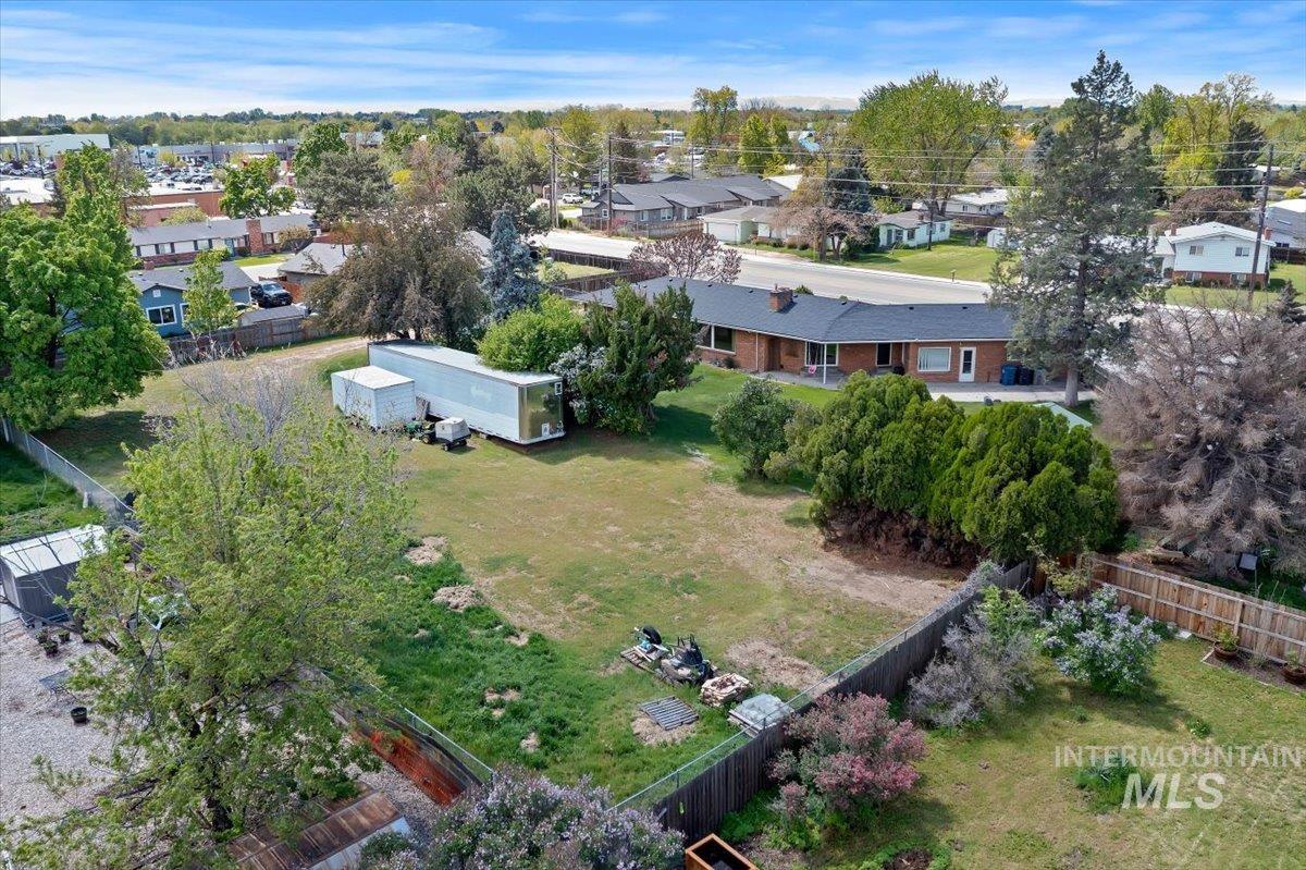 1810 N Maple Grove, Boise, Idaho 83704, 4 Bedrooms, 2.5 Bathrooms, Residential For Sale, Price $724,900,MLS 98985791